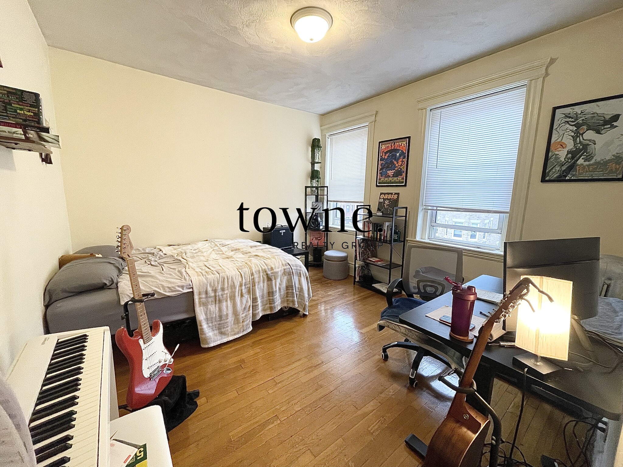 106 Queensberry St, Fenway