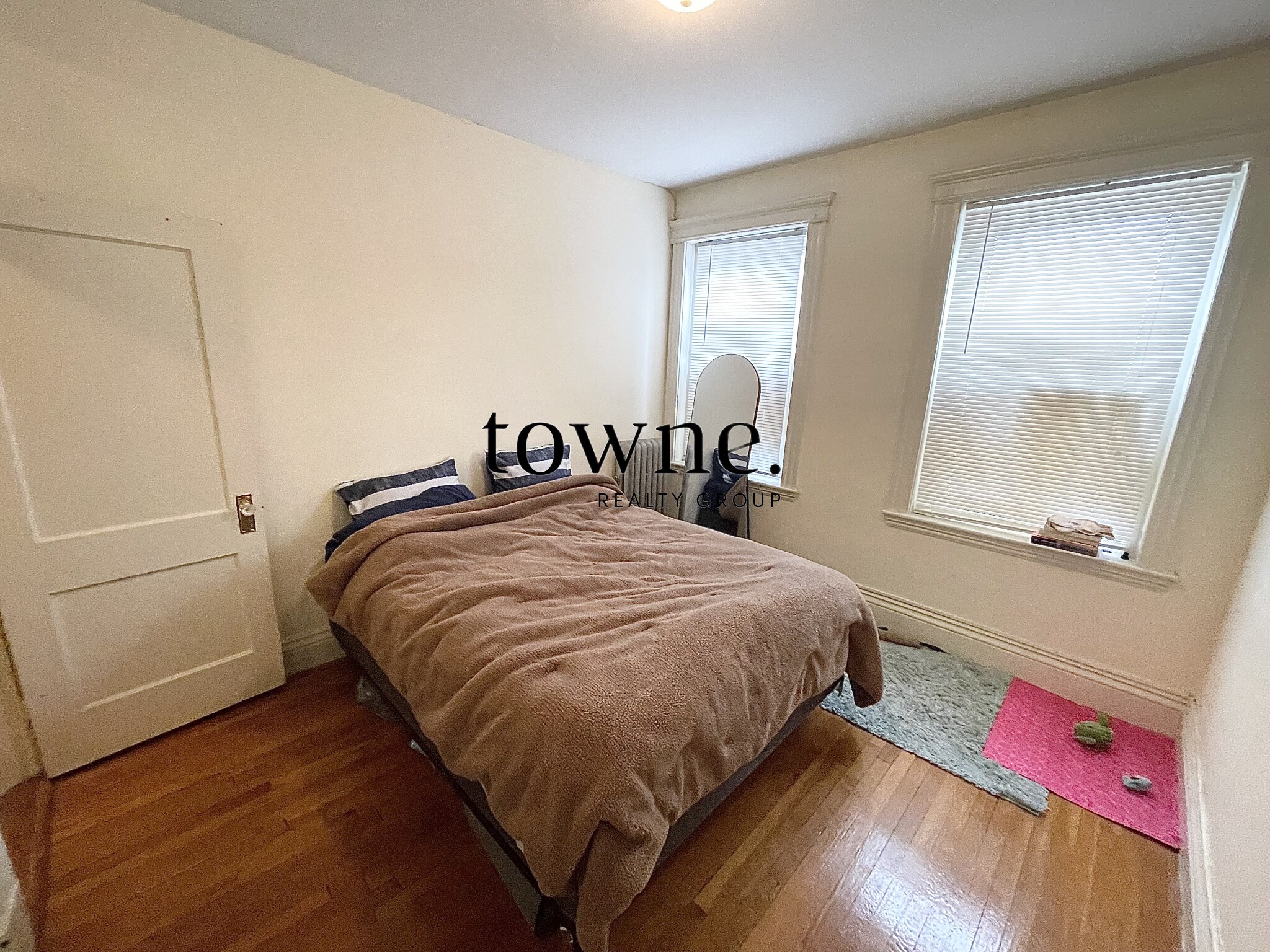 100 Queensberry St, Fenway