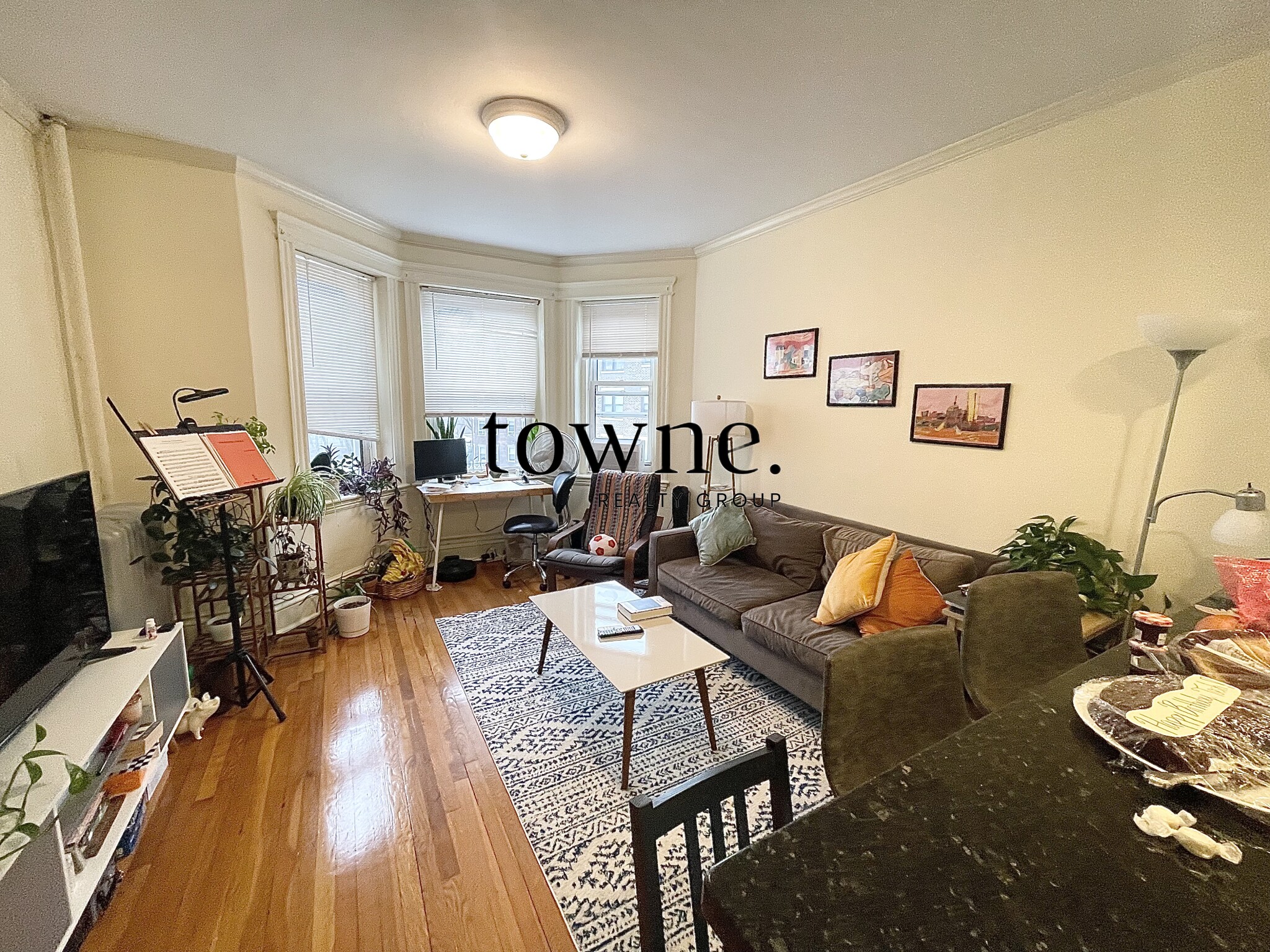 104 Queensberry St, Fenway