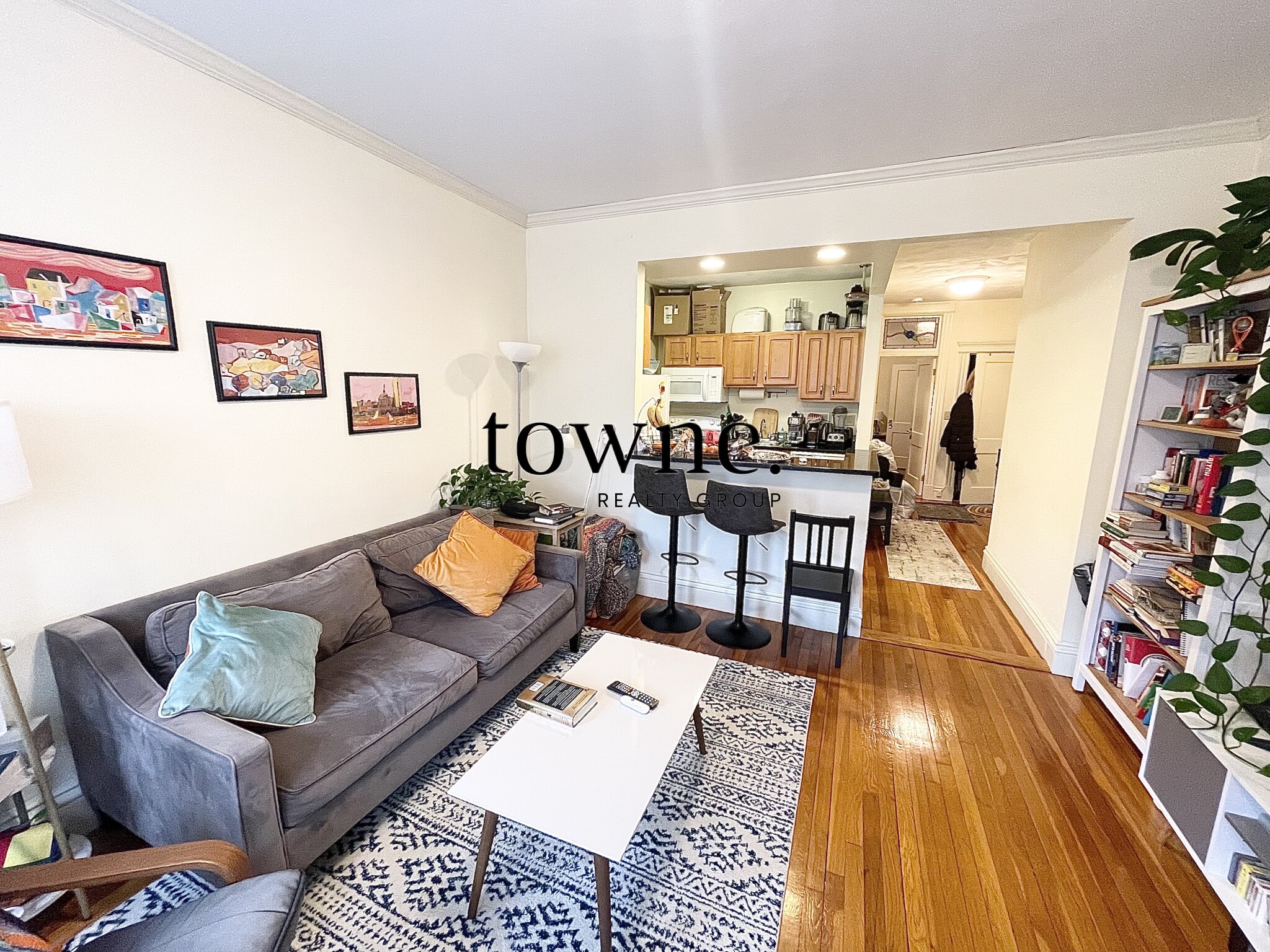 104 Queensberry St, Fenway