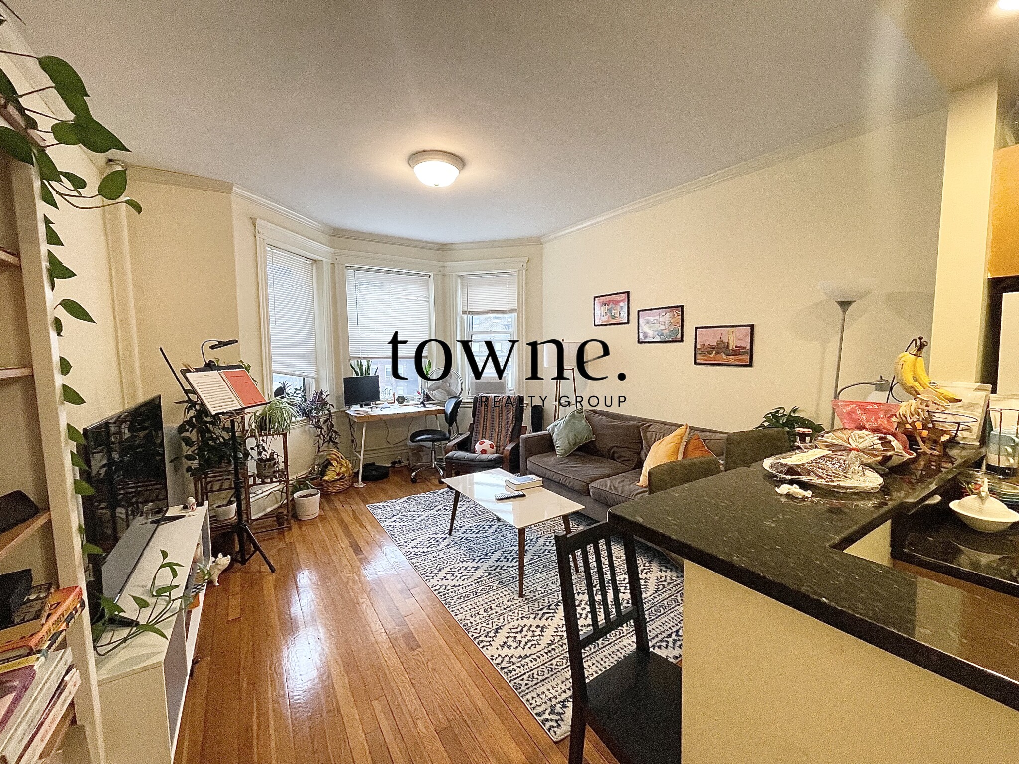 104 Queensberry St, Fenway