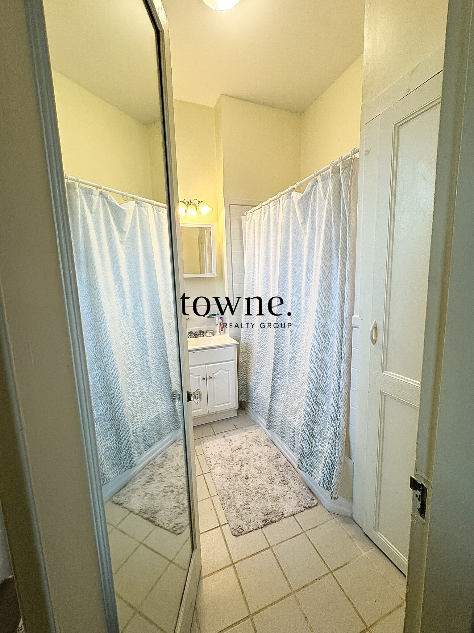 379 Commonwealth Ave, Back Bay