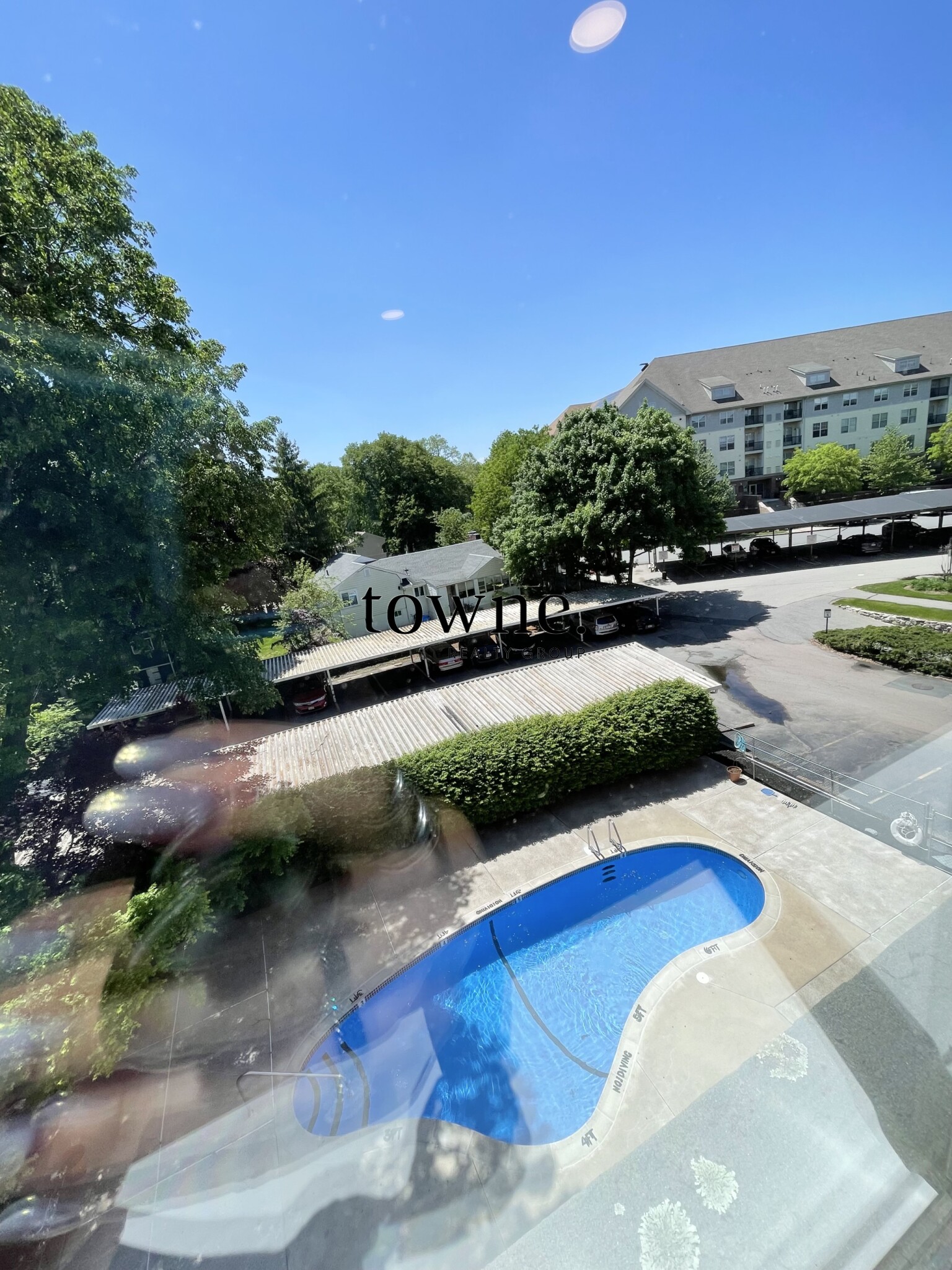 320 Hammond Pond Pkwa, Chestnut Hill