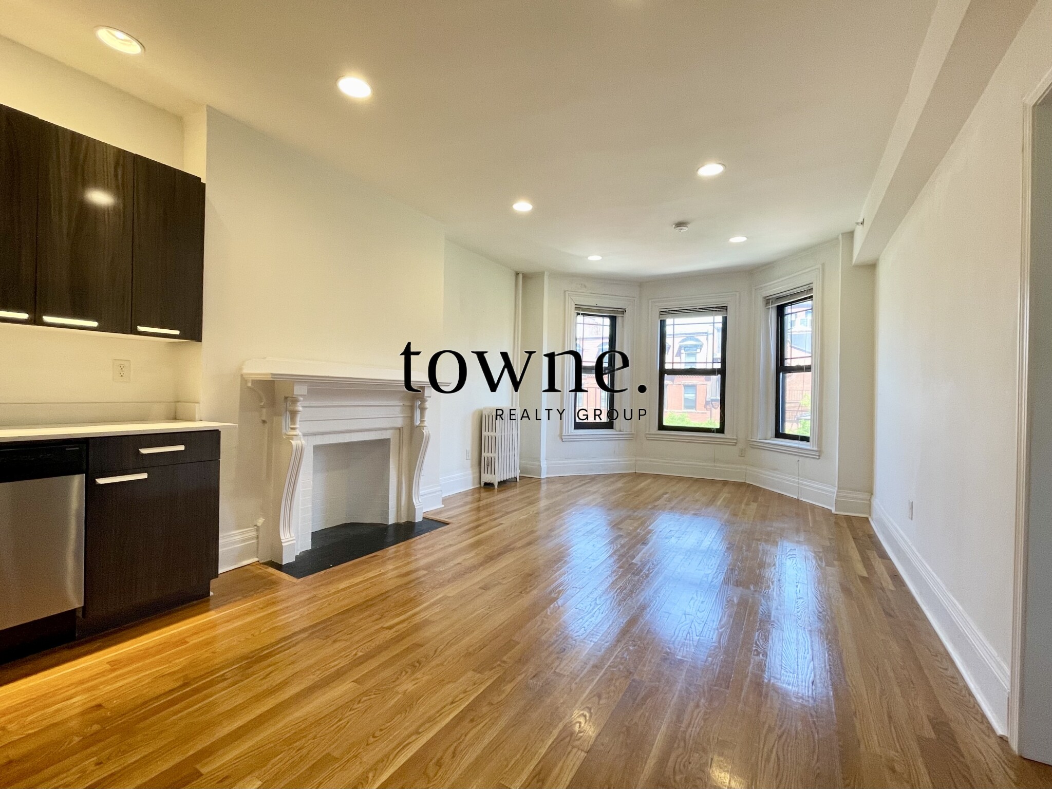 268 Newbury St, Back Bay
