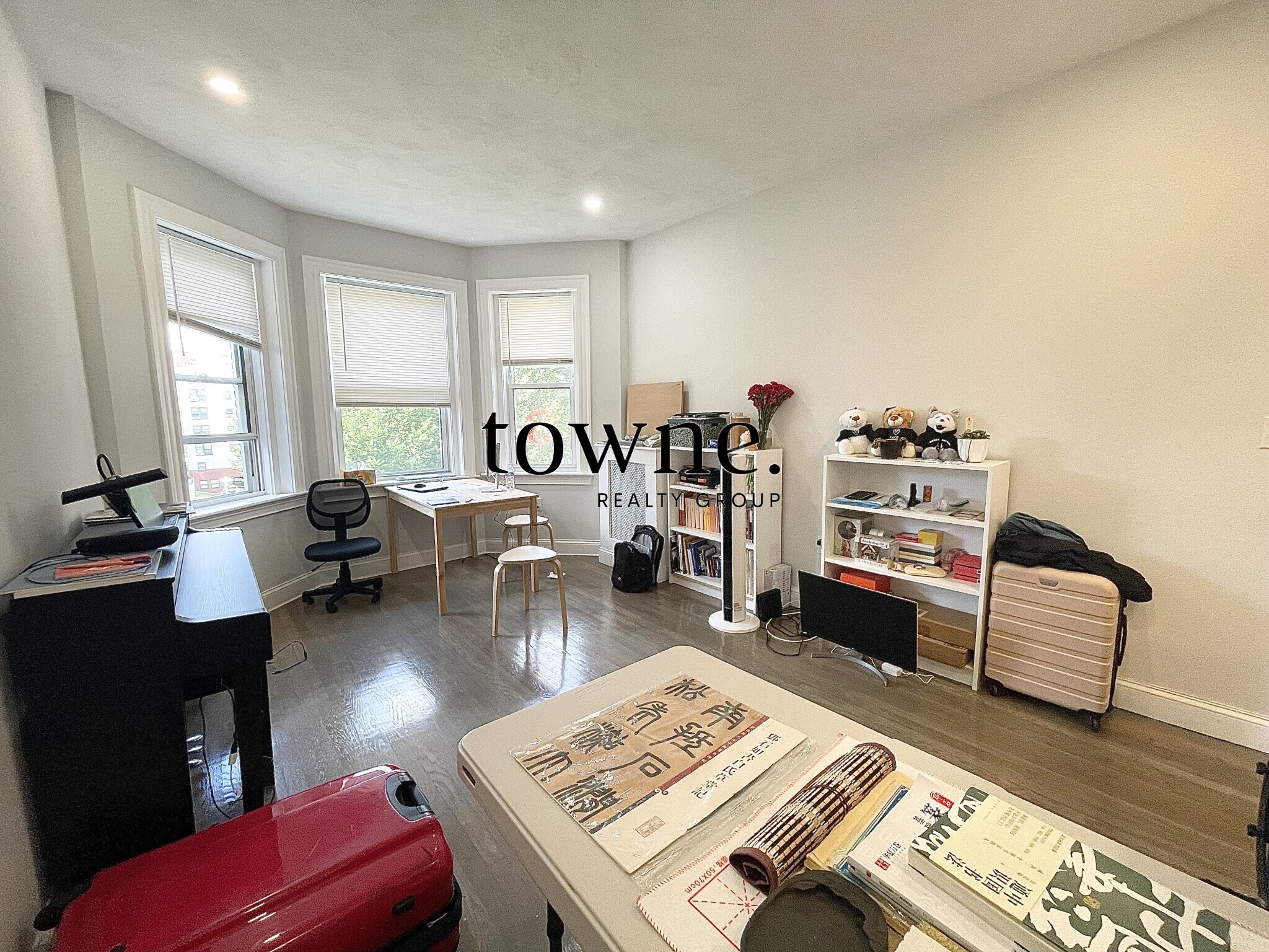 105 Queensberry St, Fenway