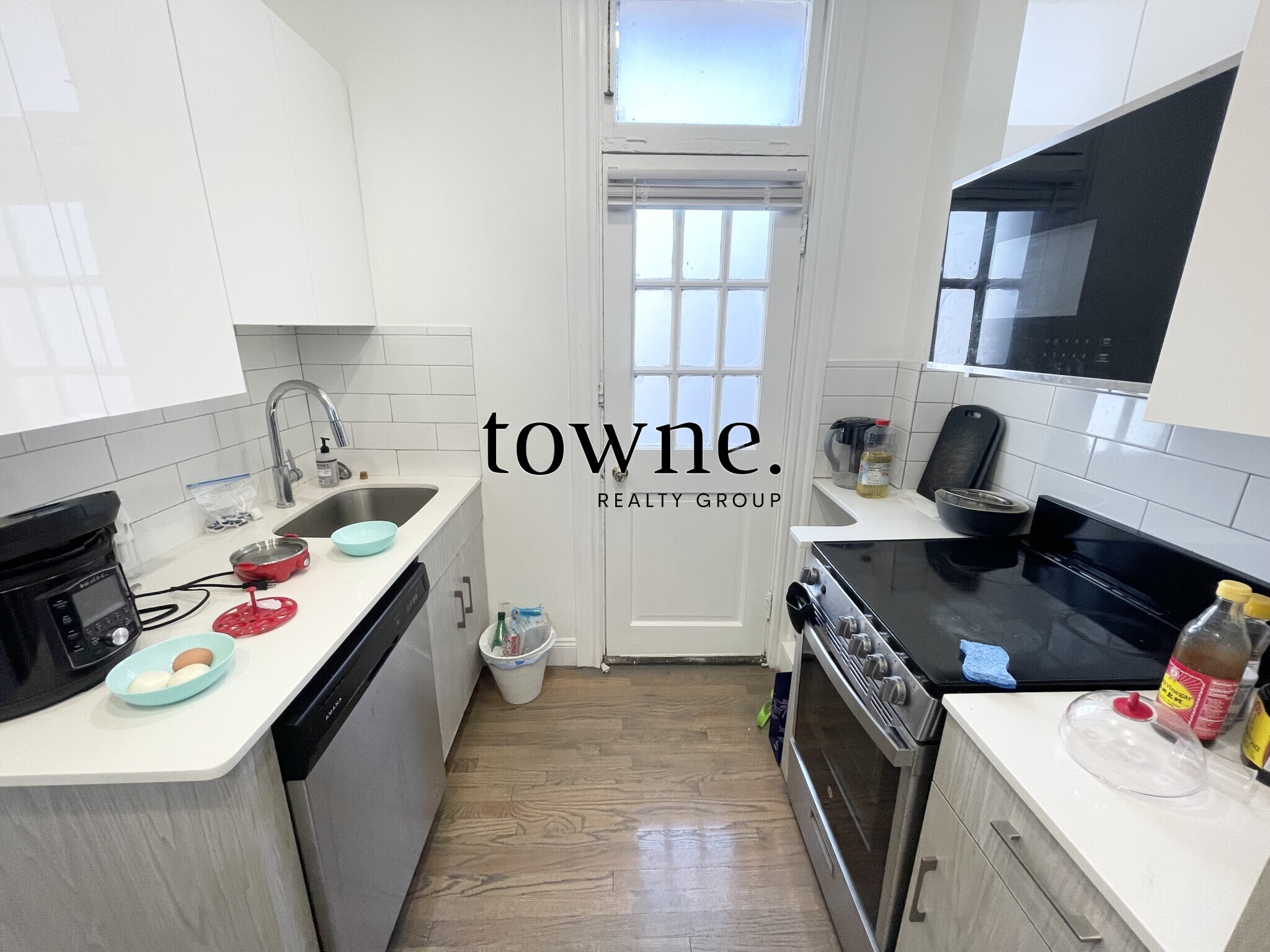 105 Queensberry St, Fenway