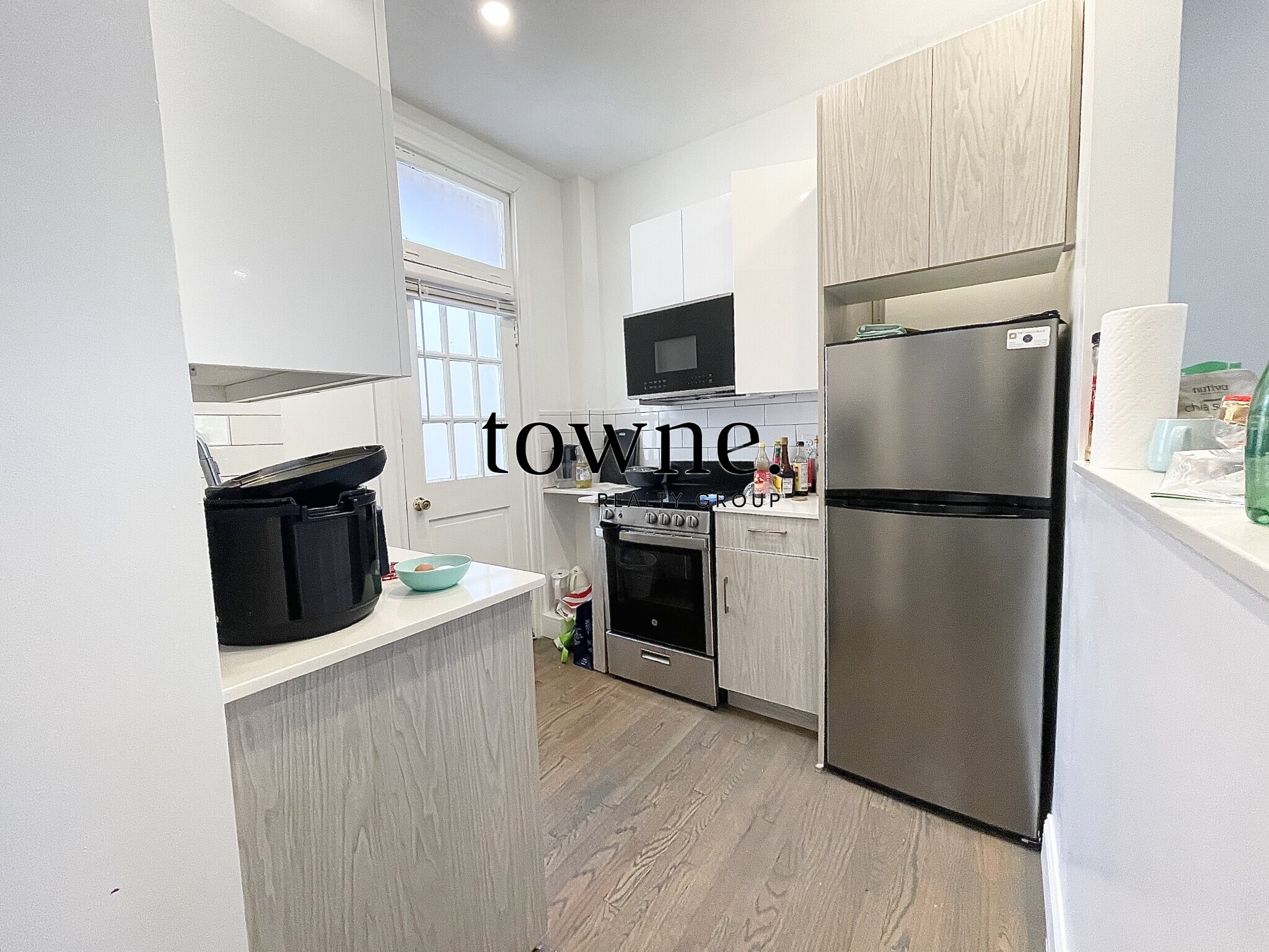 105 Queensberry St, Fenway