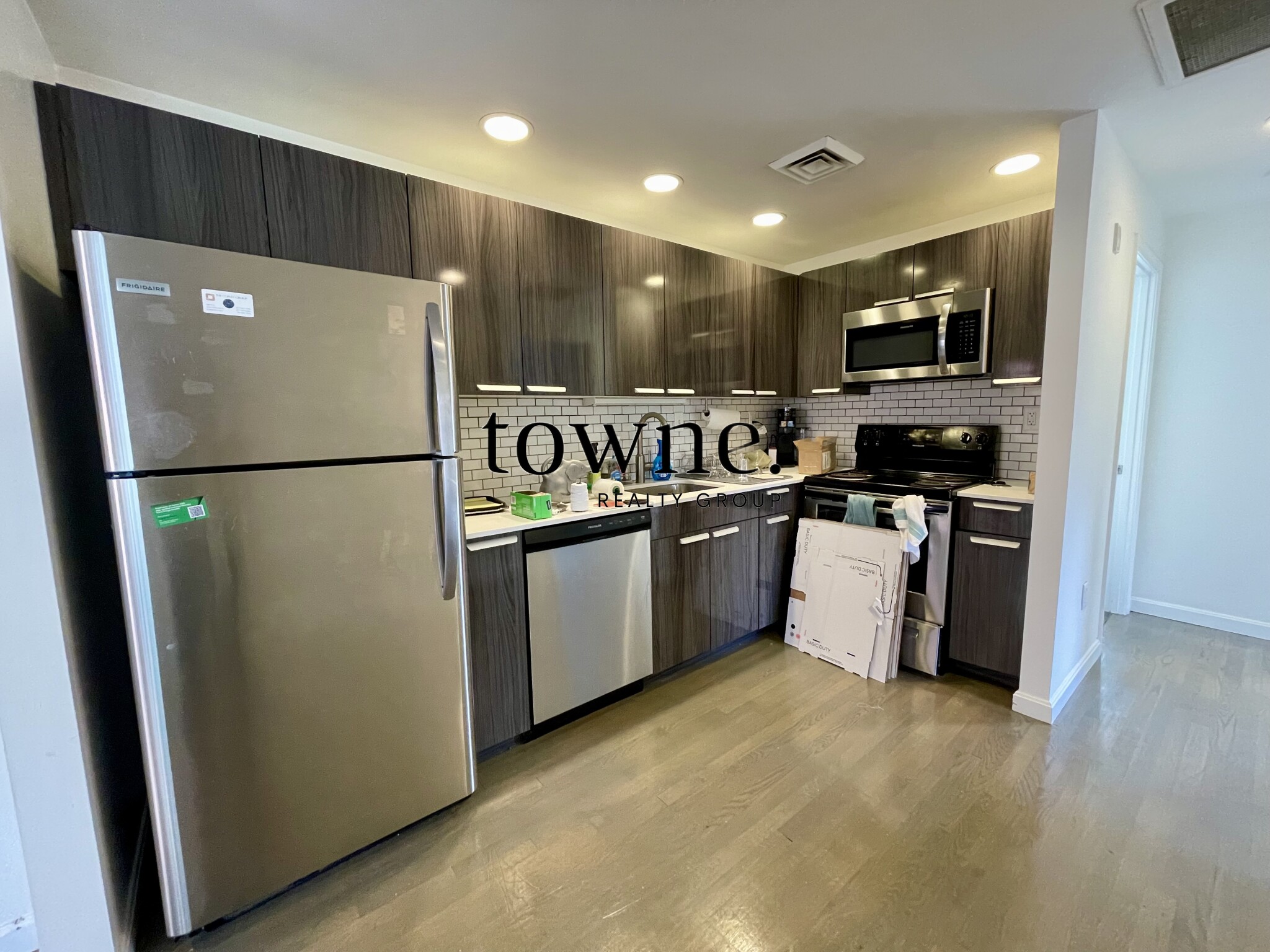 100 Jersey St, Fenway