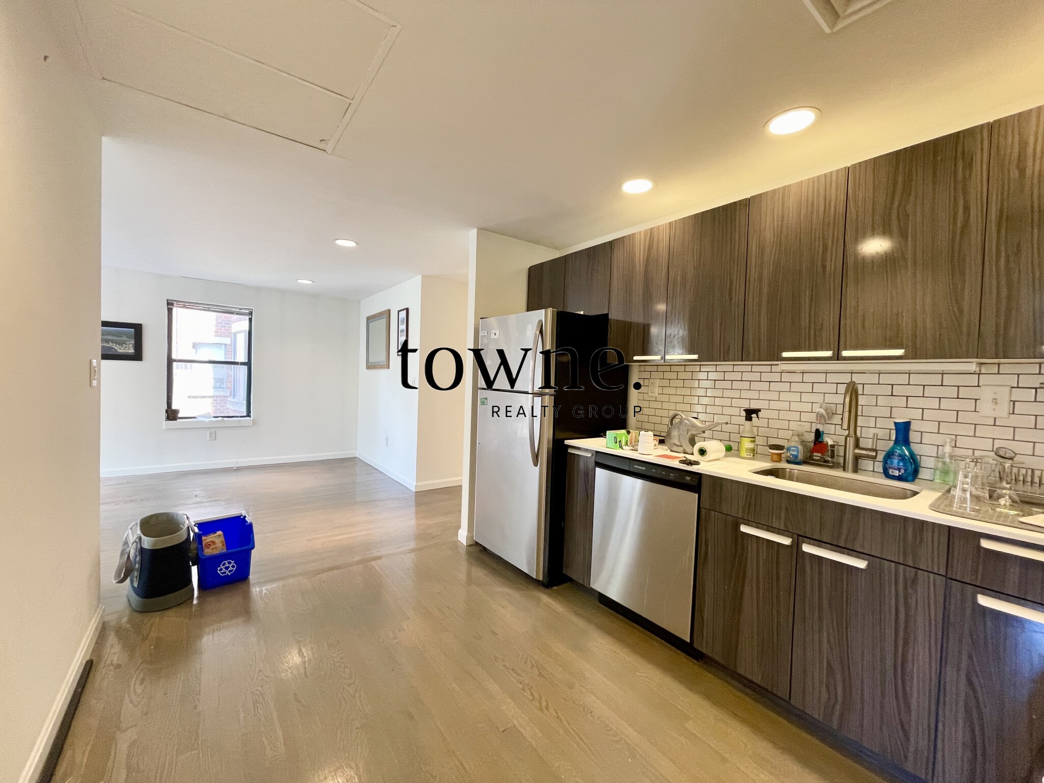 100 Jersey St, Fenway