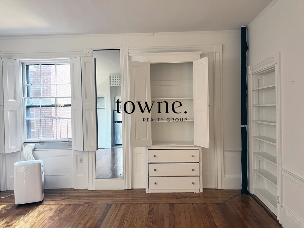 2 Joy St, Beacon Hill