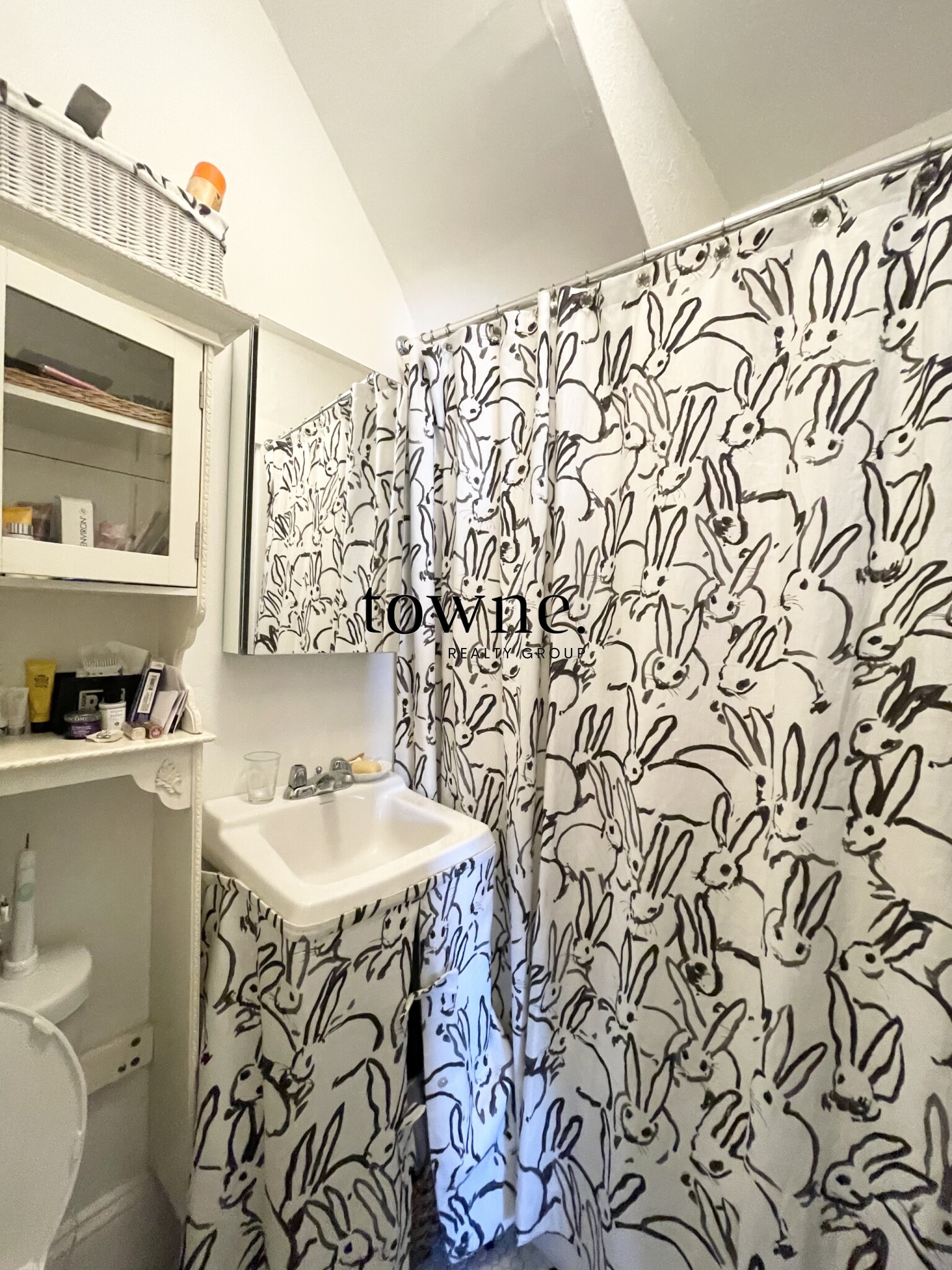 2 Joy St, Beacon Hill