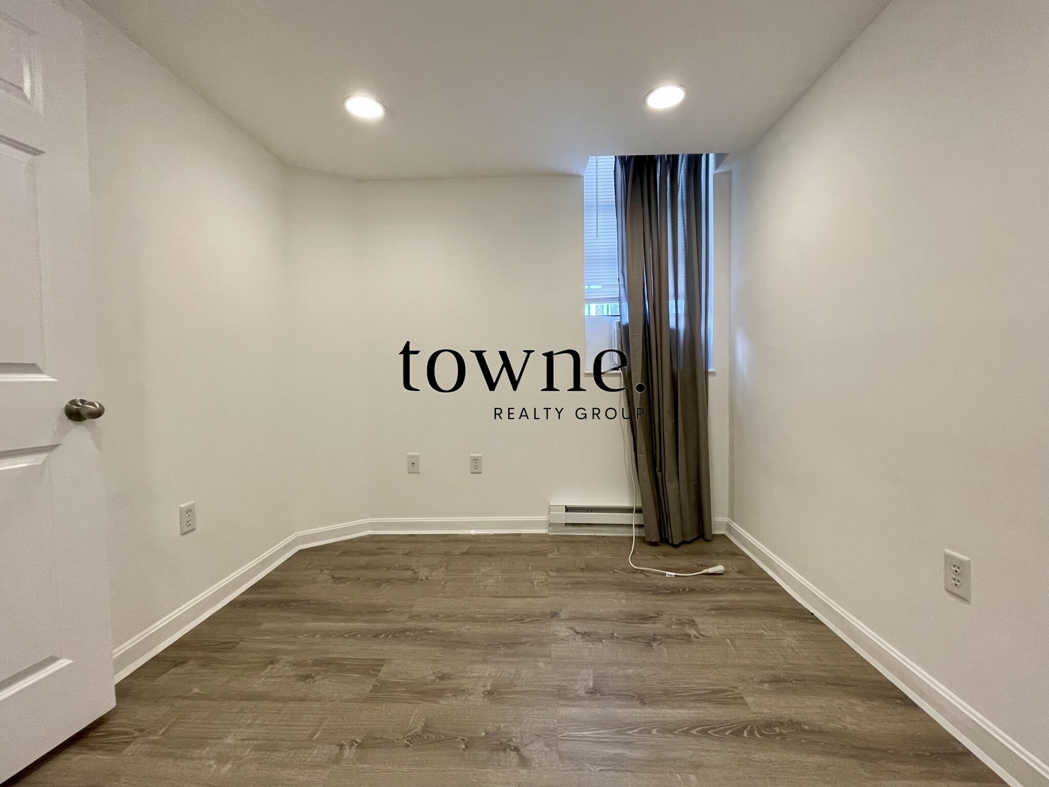 105 Queensberry St, Fenway