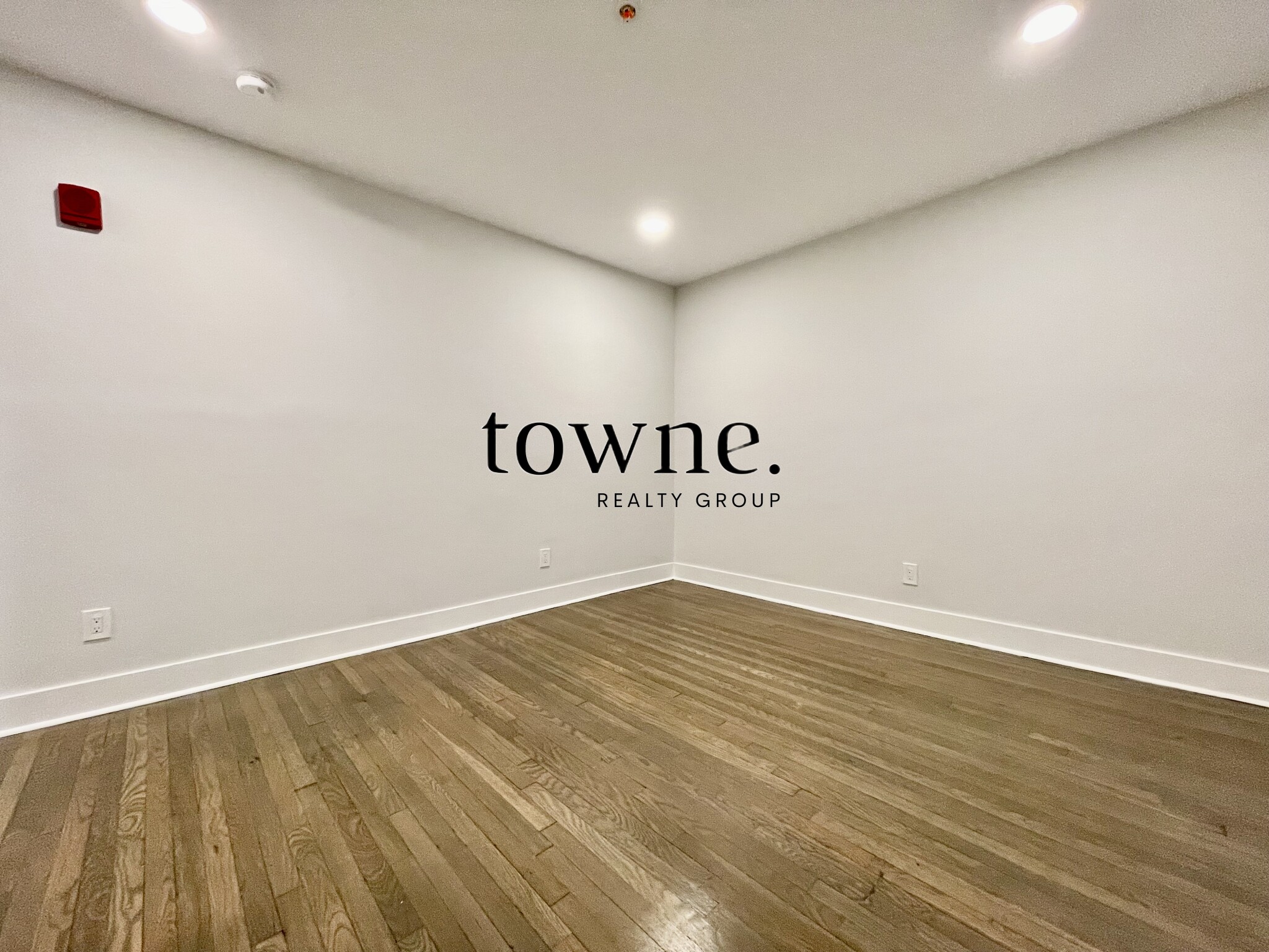 19 Peterborough St, Fenway