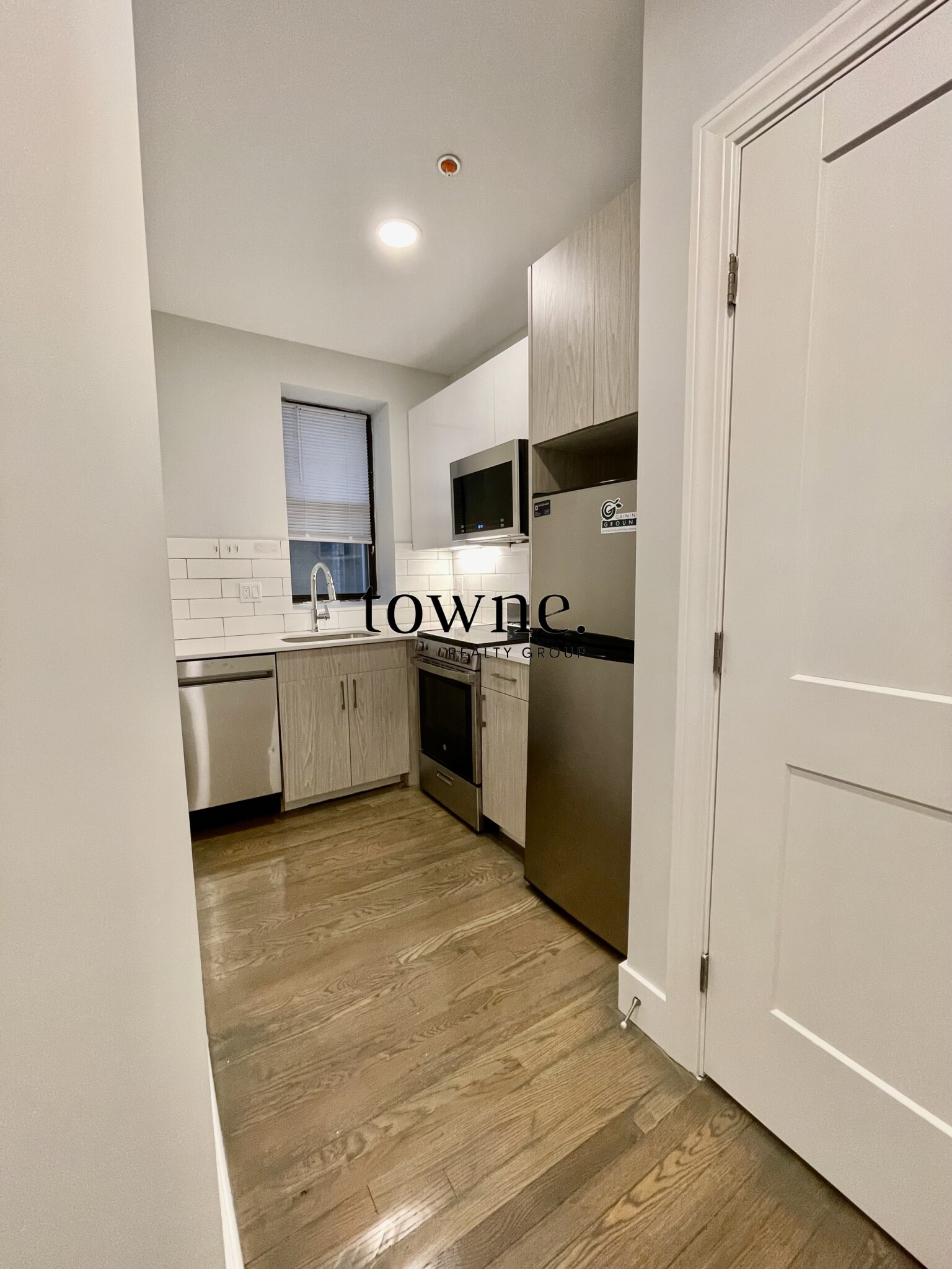 19 Peterborough St, Fenway