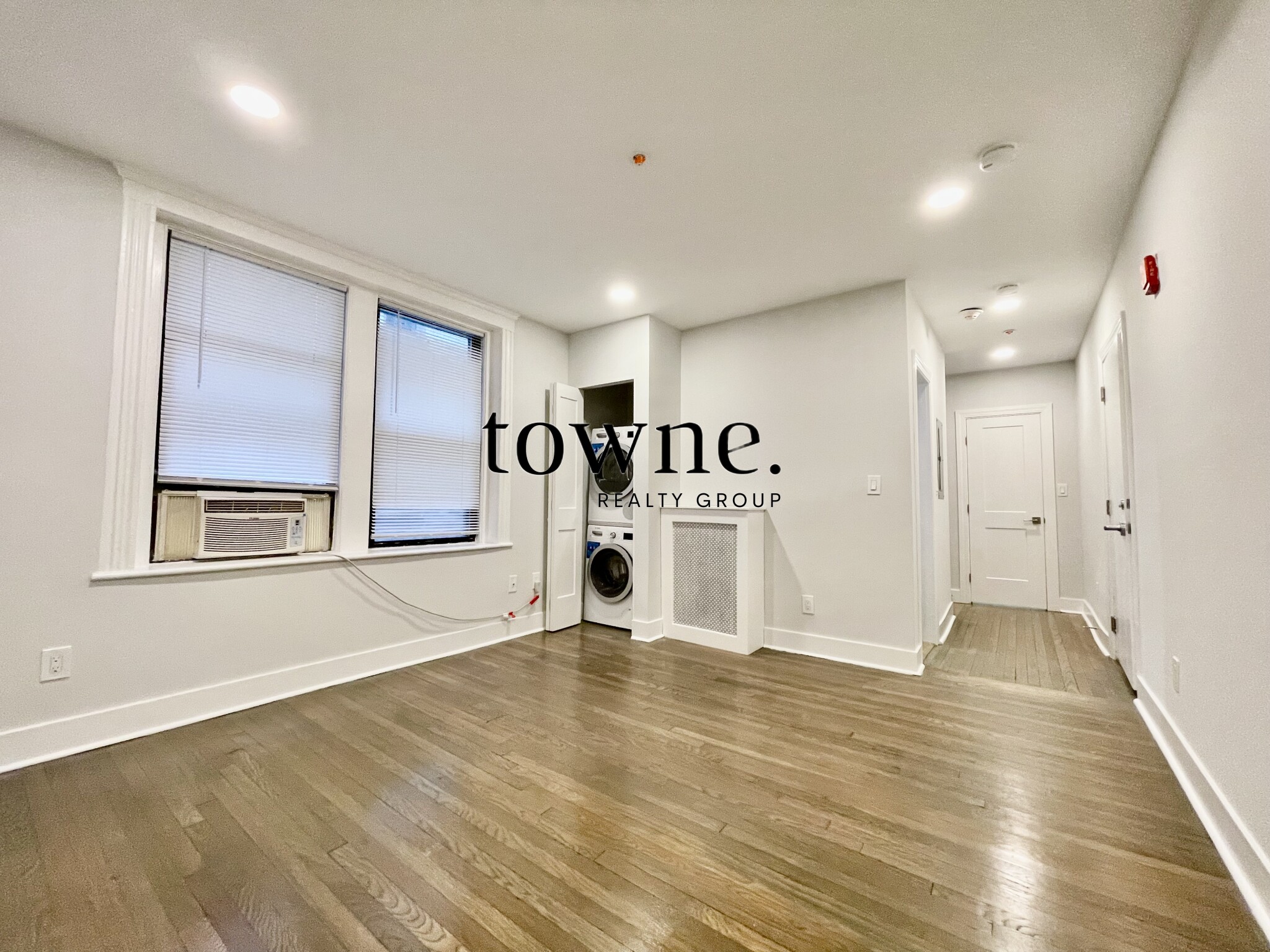 19 Peterborough St, Fenway