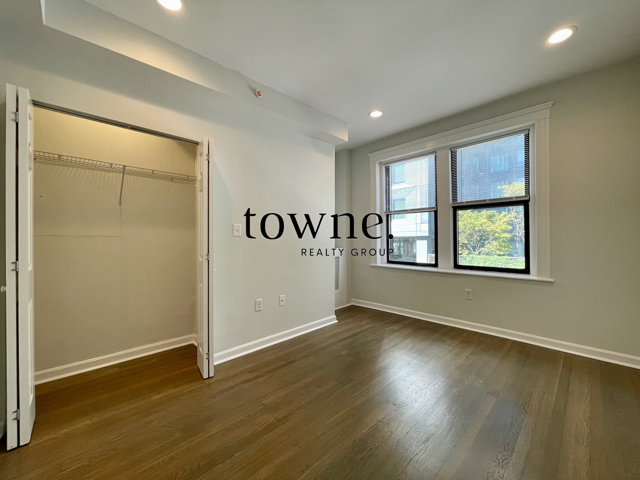 11 Peterborough St, Fenway