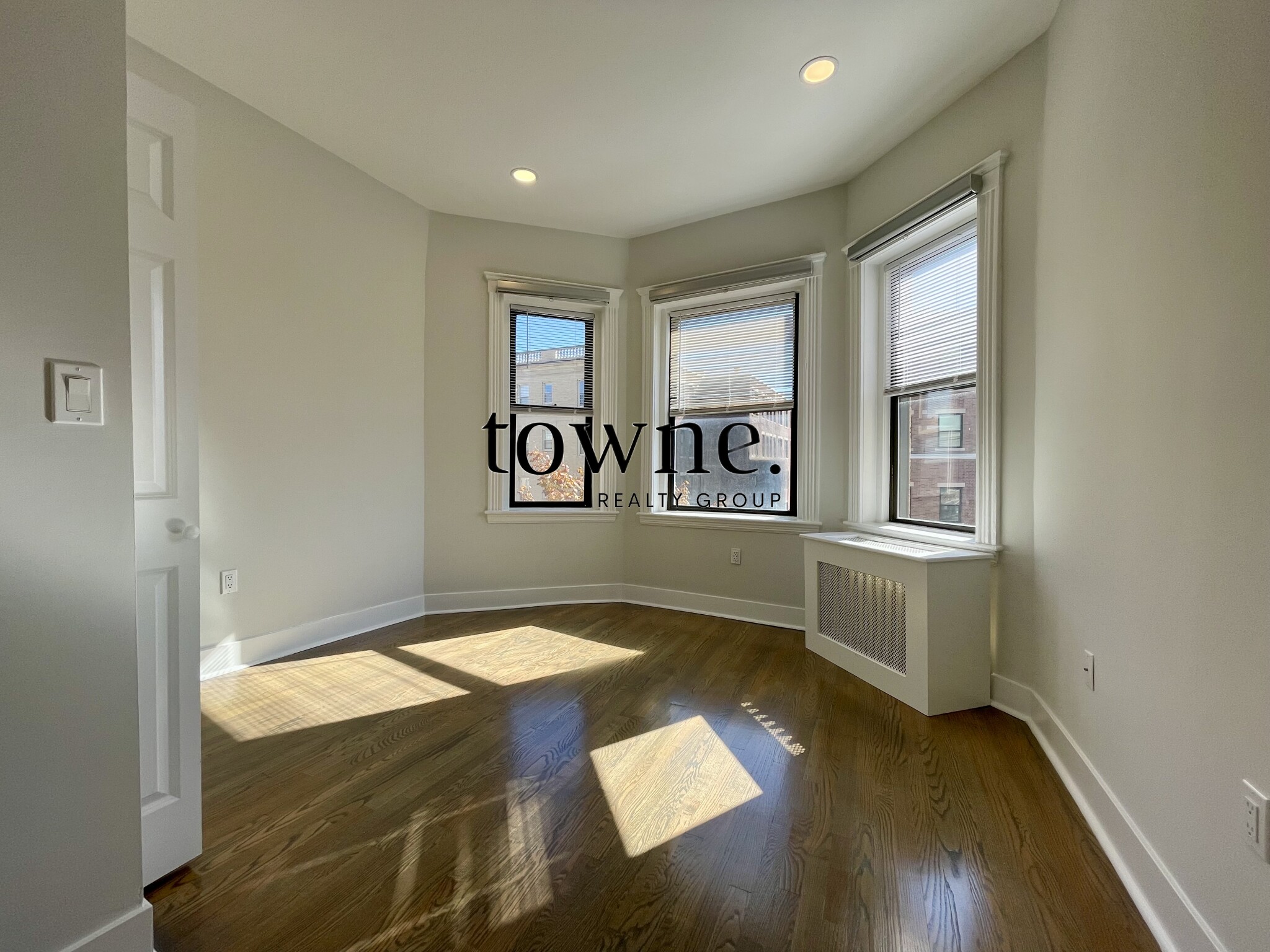 19 Peterborough St, Fenway