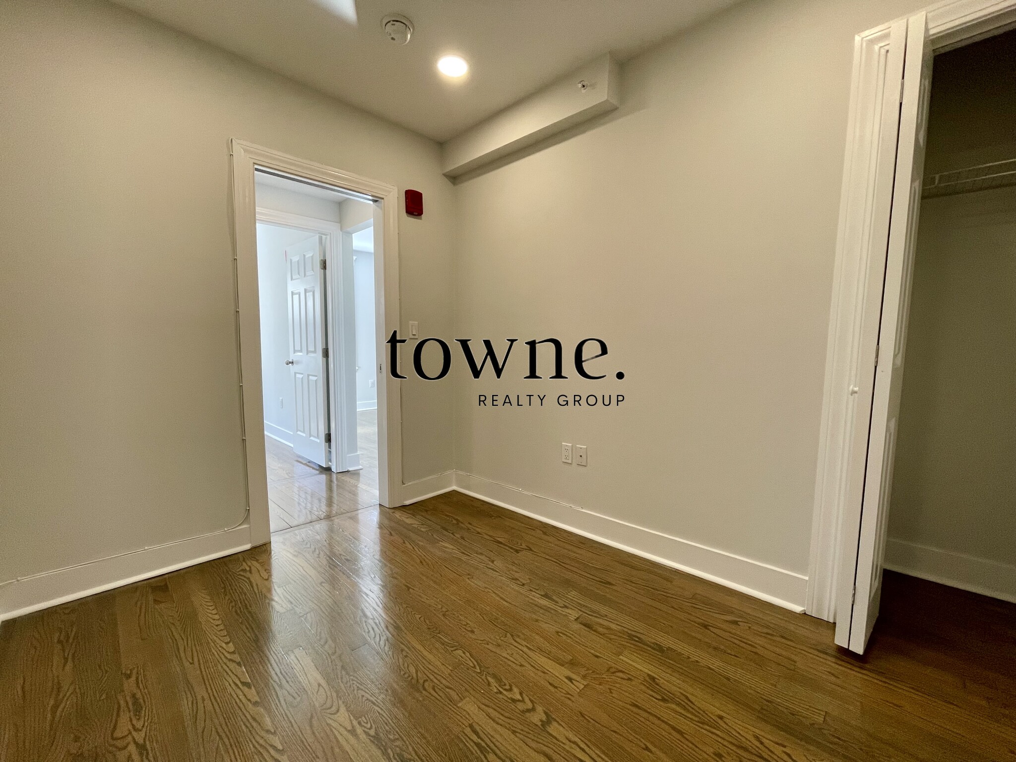 19 Peterborough St, Fenway