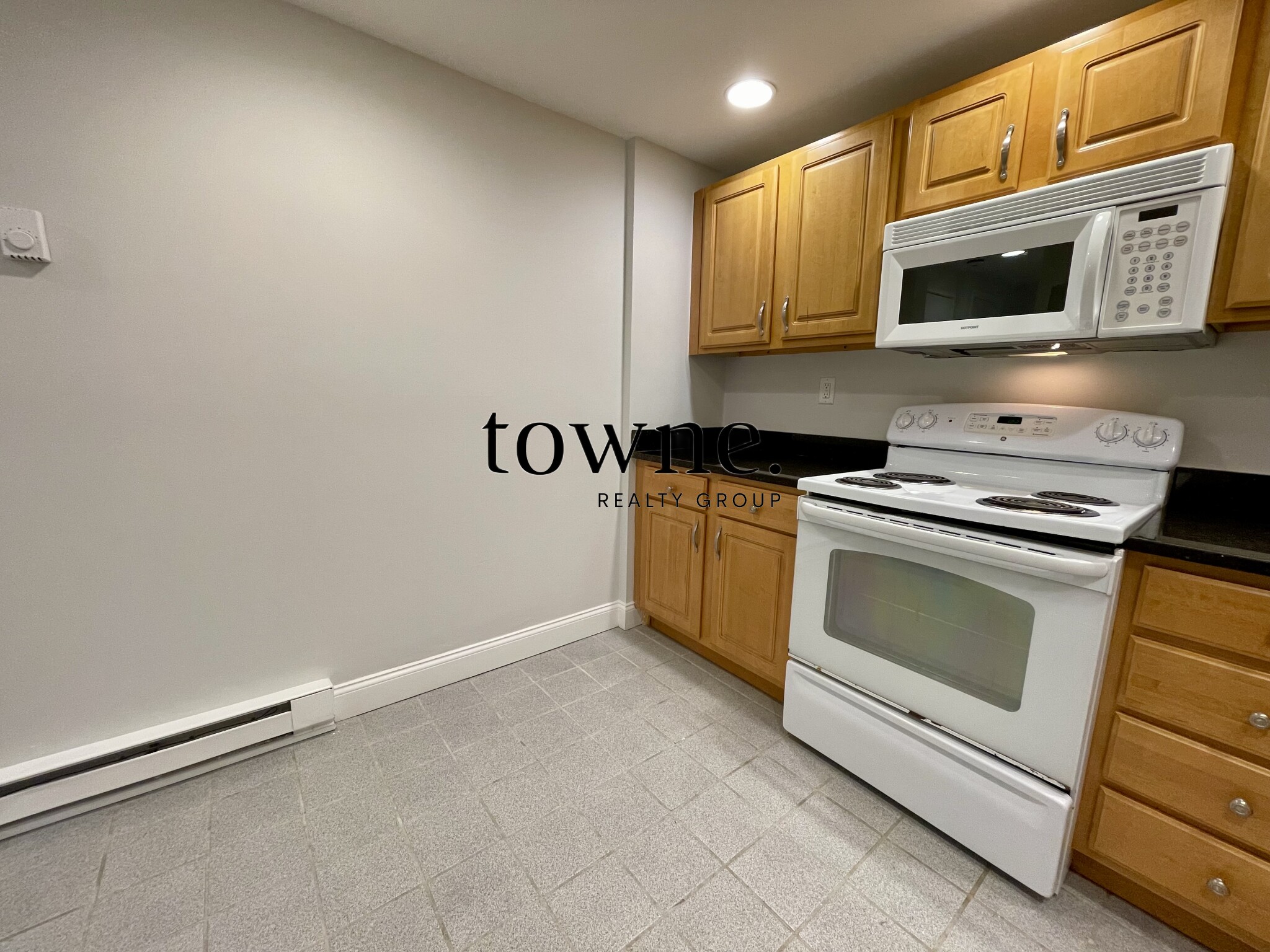 107 Queensberry St, Fenway