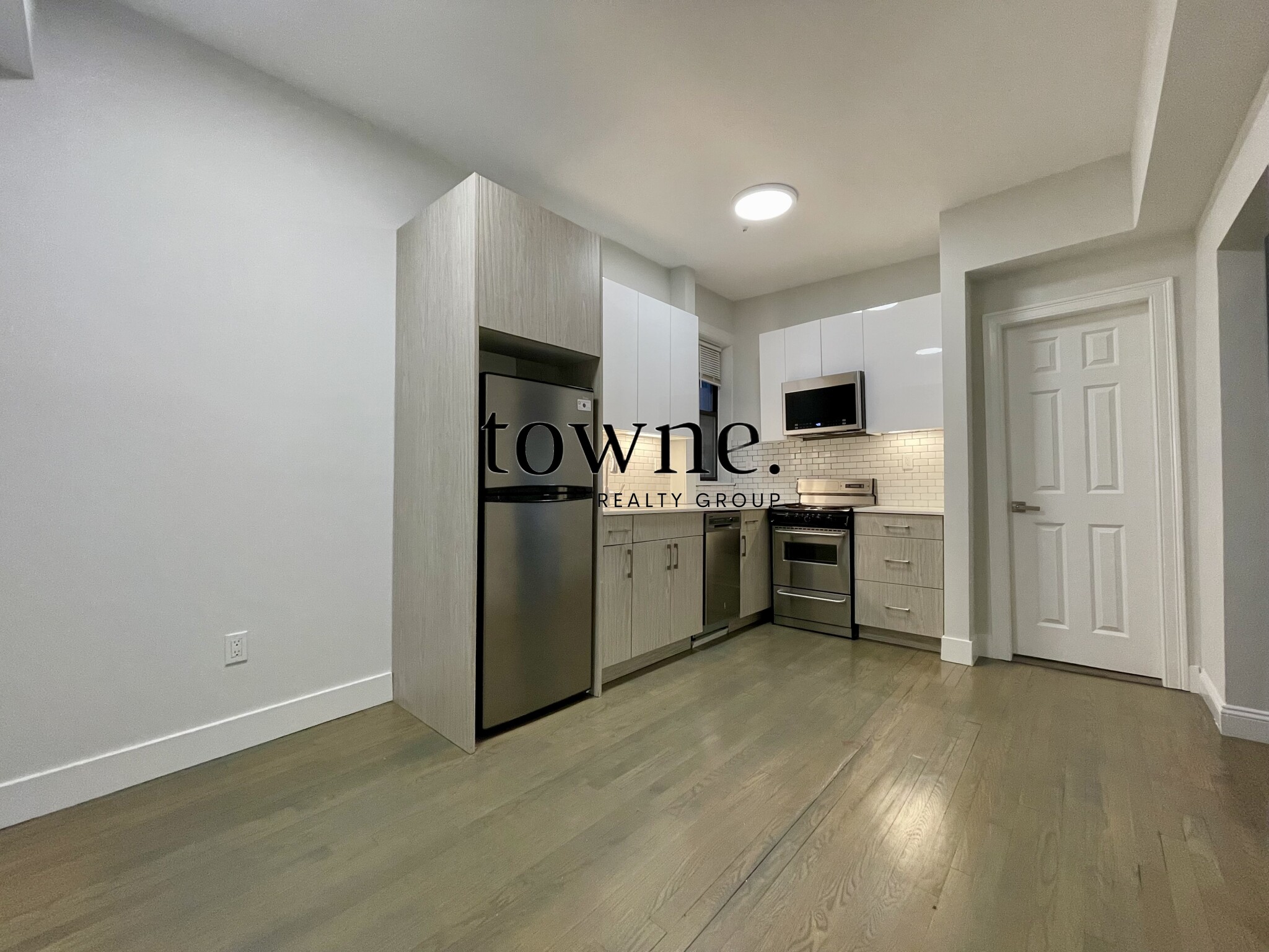 19 Peterborough St, Fenway