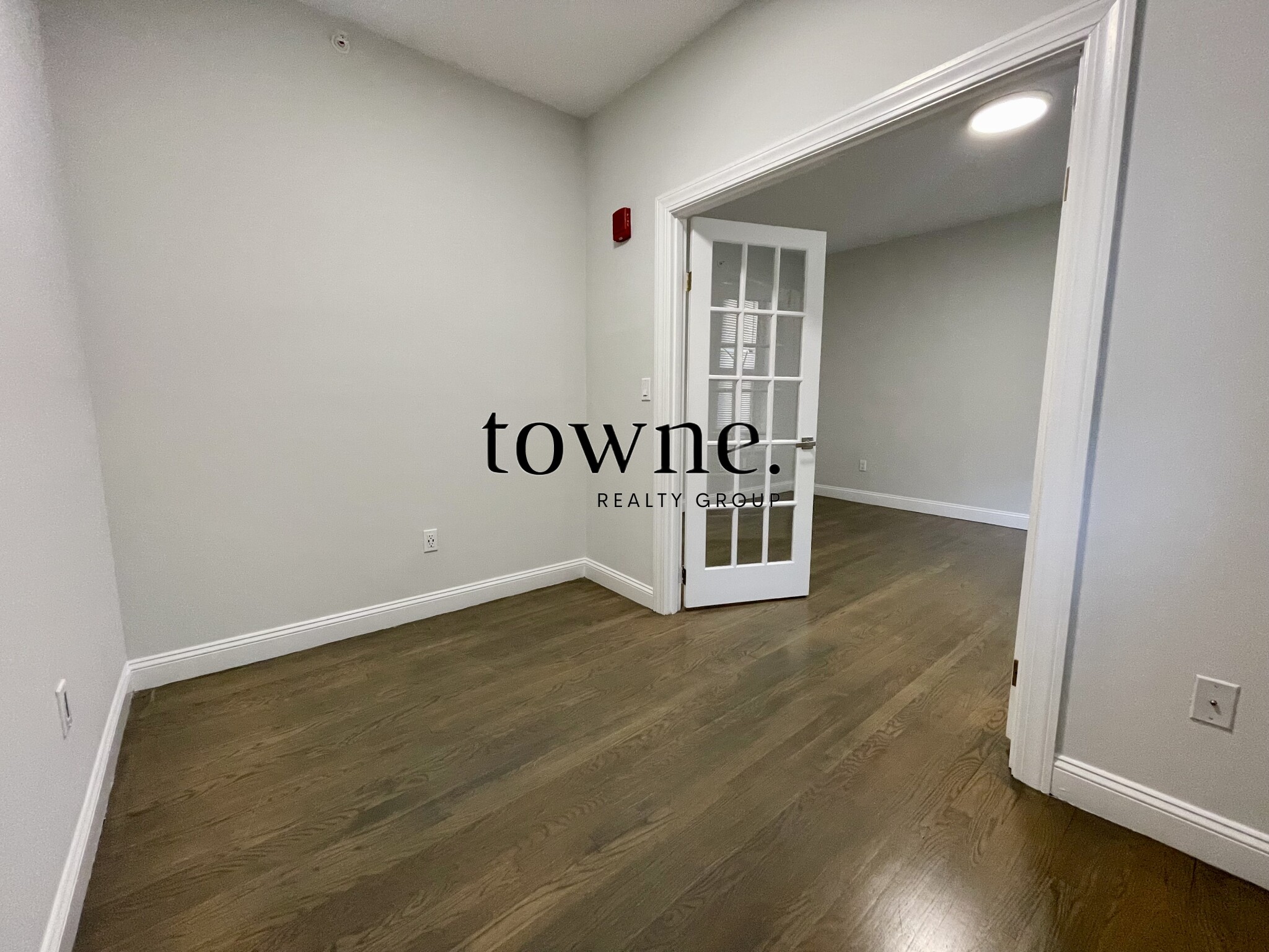 19 Peterborough St, Fenway