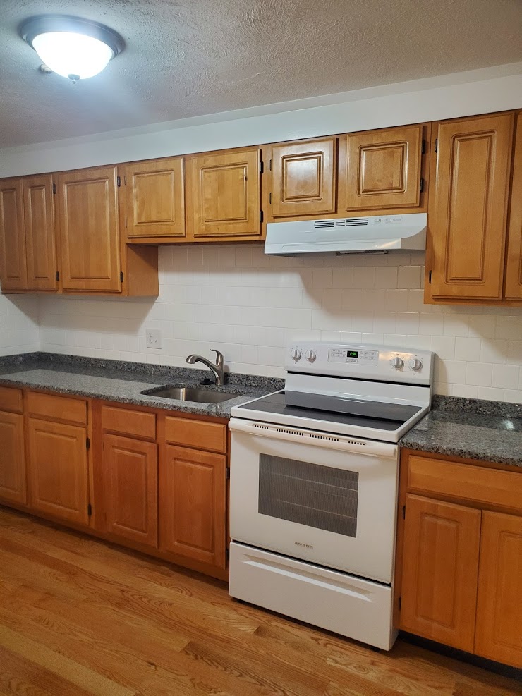 55 Elmwood Park, Quincy