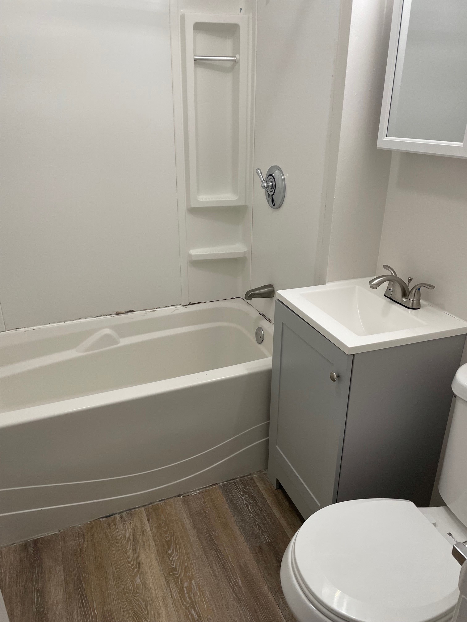 184 Walnut Ave, Roxbury