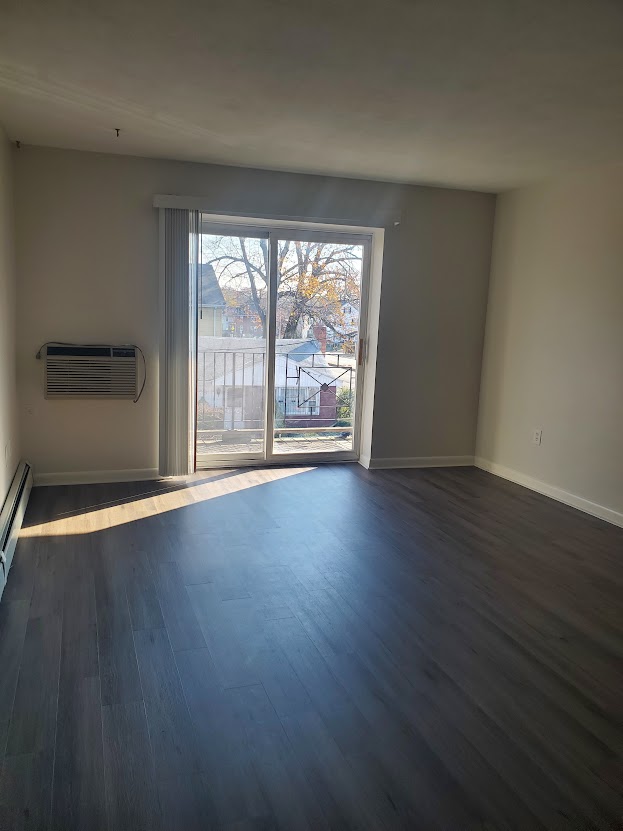 700 Cummins Hwy, Mattapan