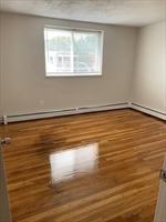 580 Cummins Hwy, Mattapan