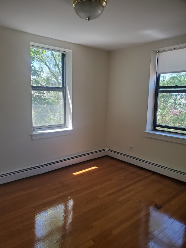 9 Victory Rd, Mattapan