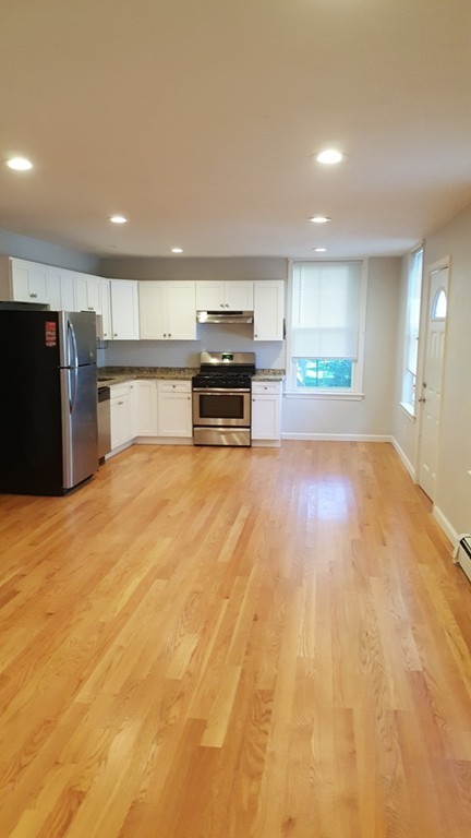 33 Rockland St, Canton