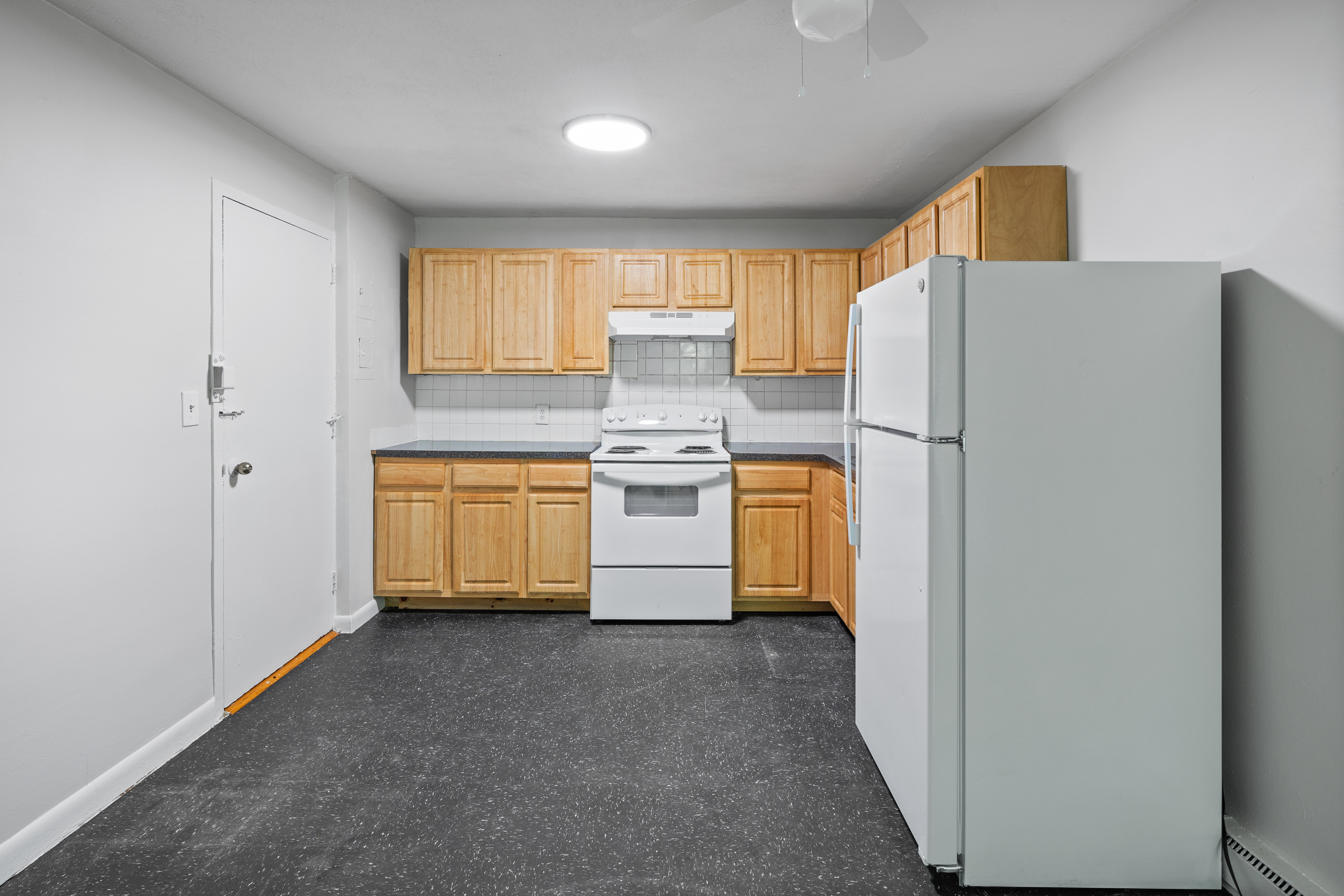 Photos of apartment on Cummins Highway,Boston MA 02126