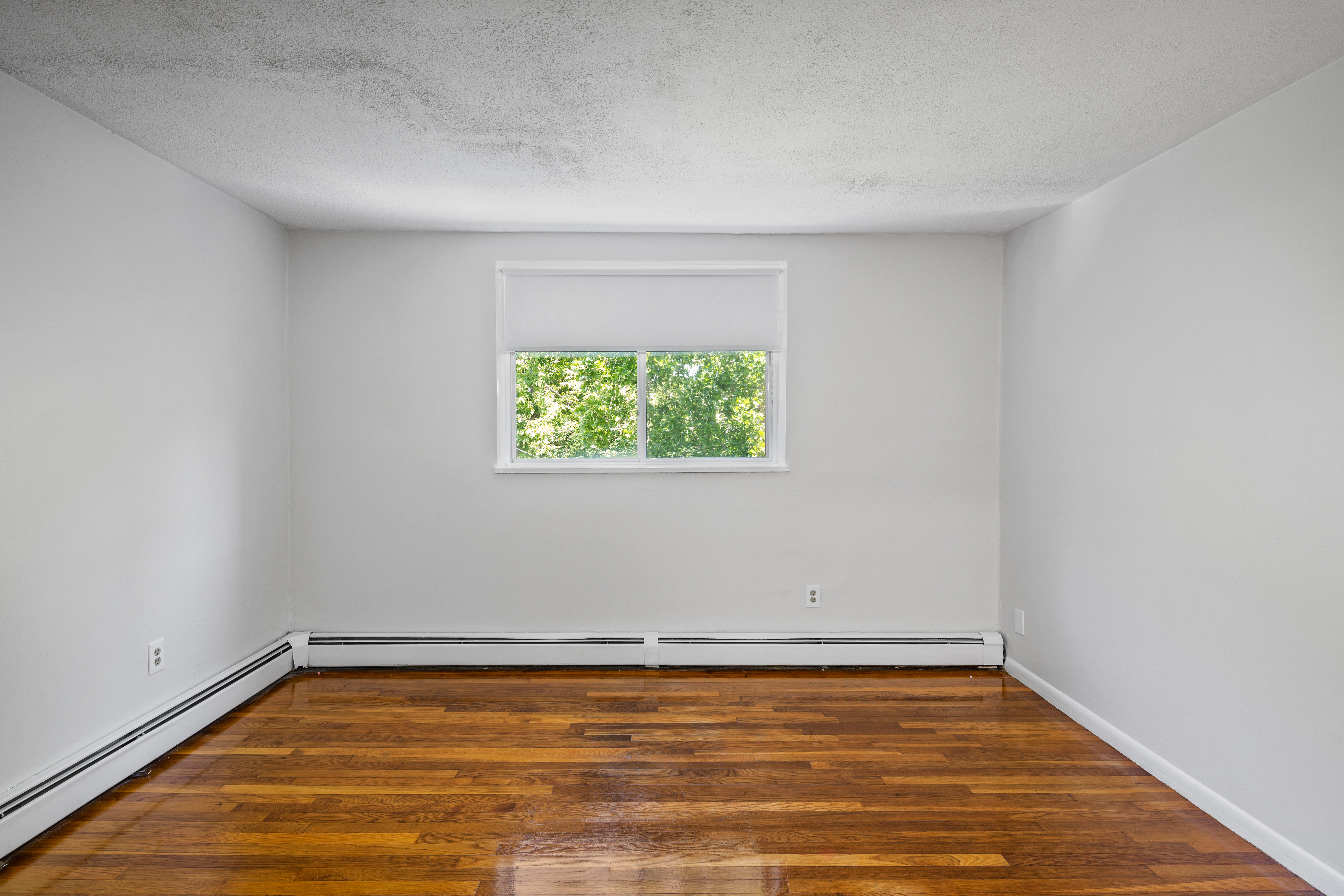 Photos of apartment on Cummins Highway,Boston MA 02126
