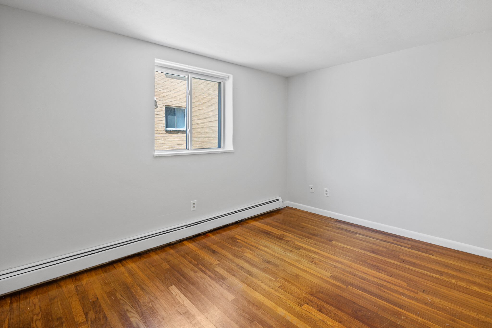 580 Cummins Hwy, Mattapan