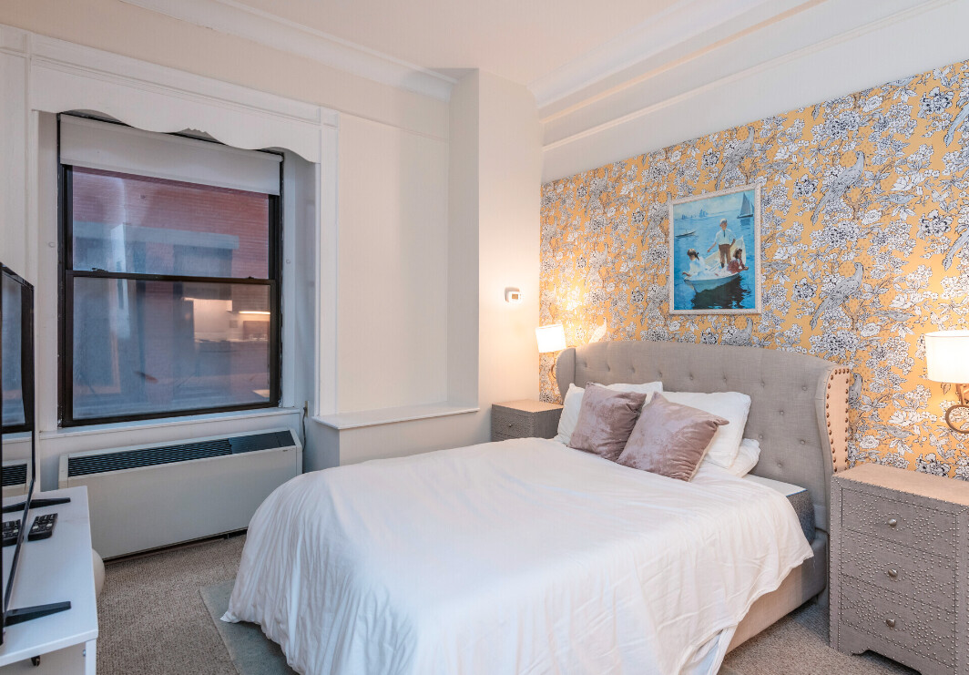 62 Boylston St, Downtown