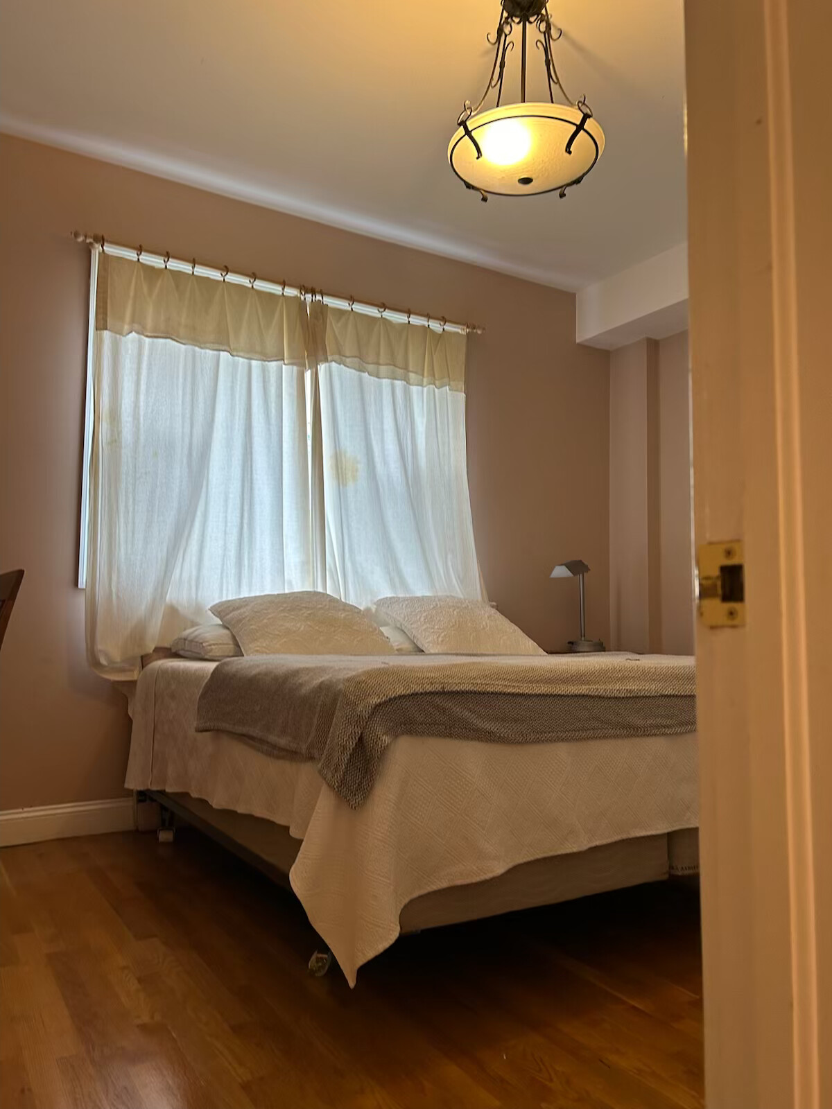 74 Georgia St, Roxbury