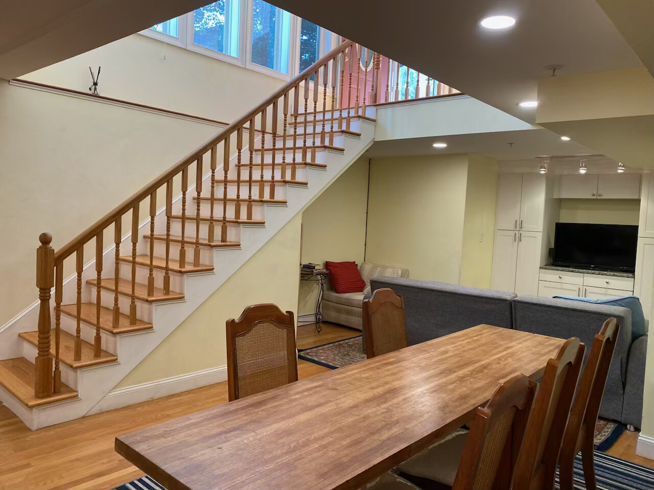 74 Georgia St, Roxbury