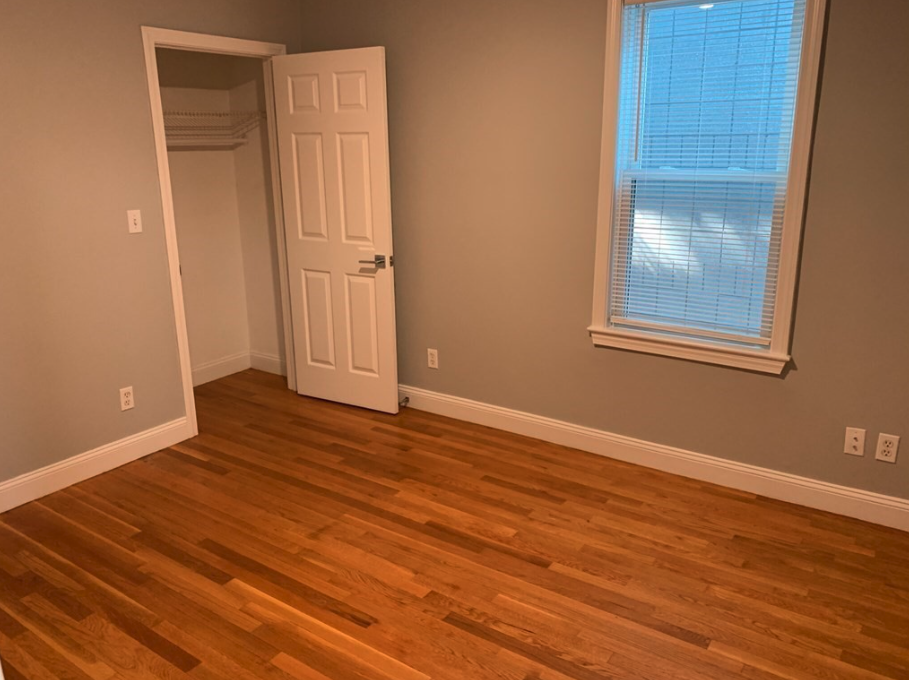 5 Transit St, South Boston