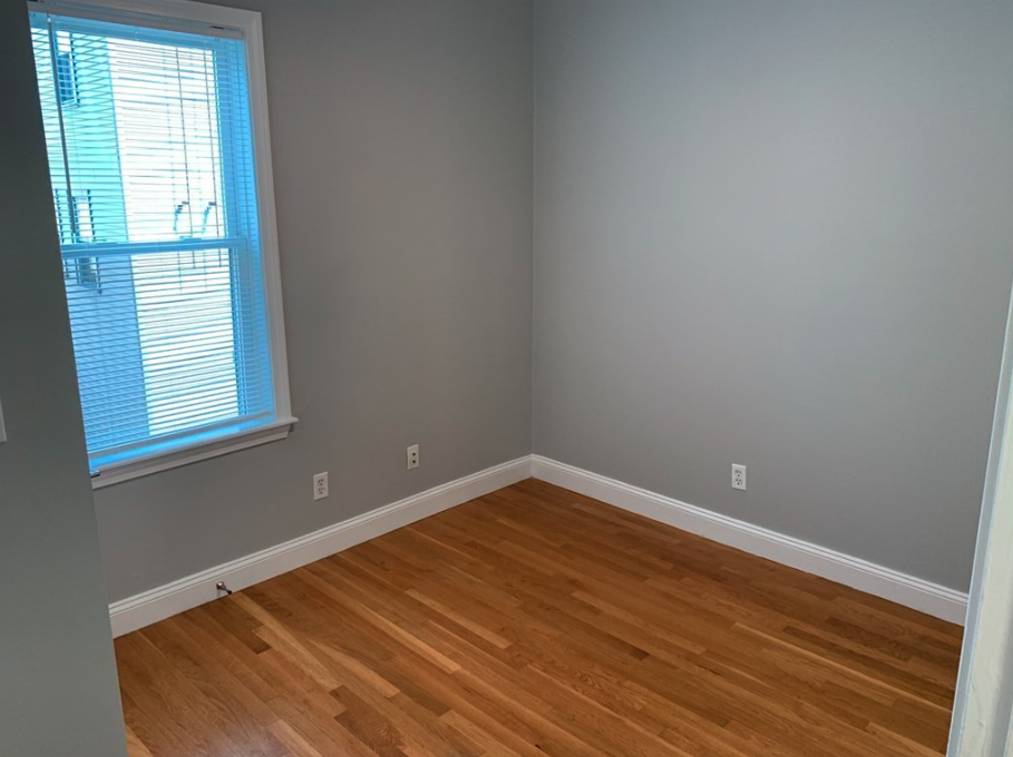 5 Transit St, South Boston