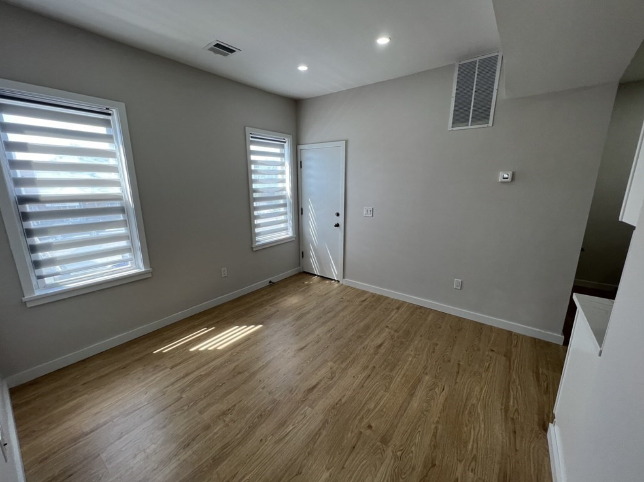 7 Transit St, South Boston