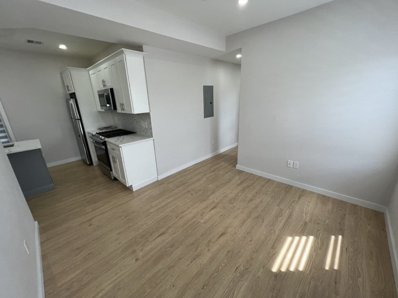 7 Transit St, South Boston