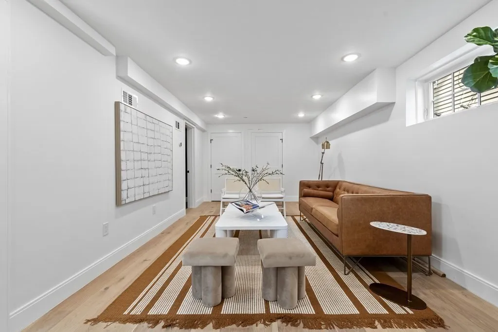 67 Merriam St, East Somerville