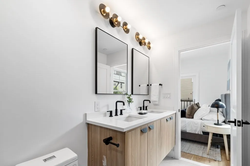 67 Merriam St, East Somerville