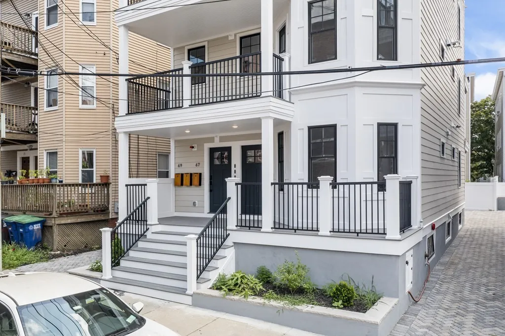 67 Merriam St, East Somerville