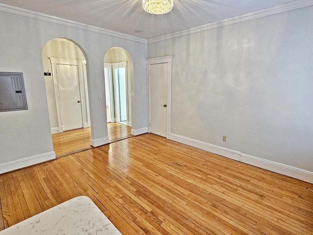 374 Chestnut Hill Ave, Brighton