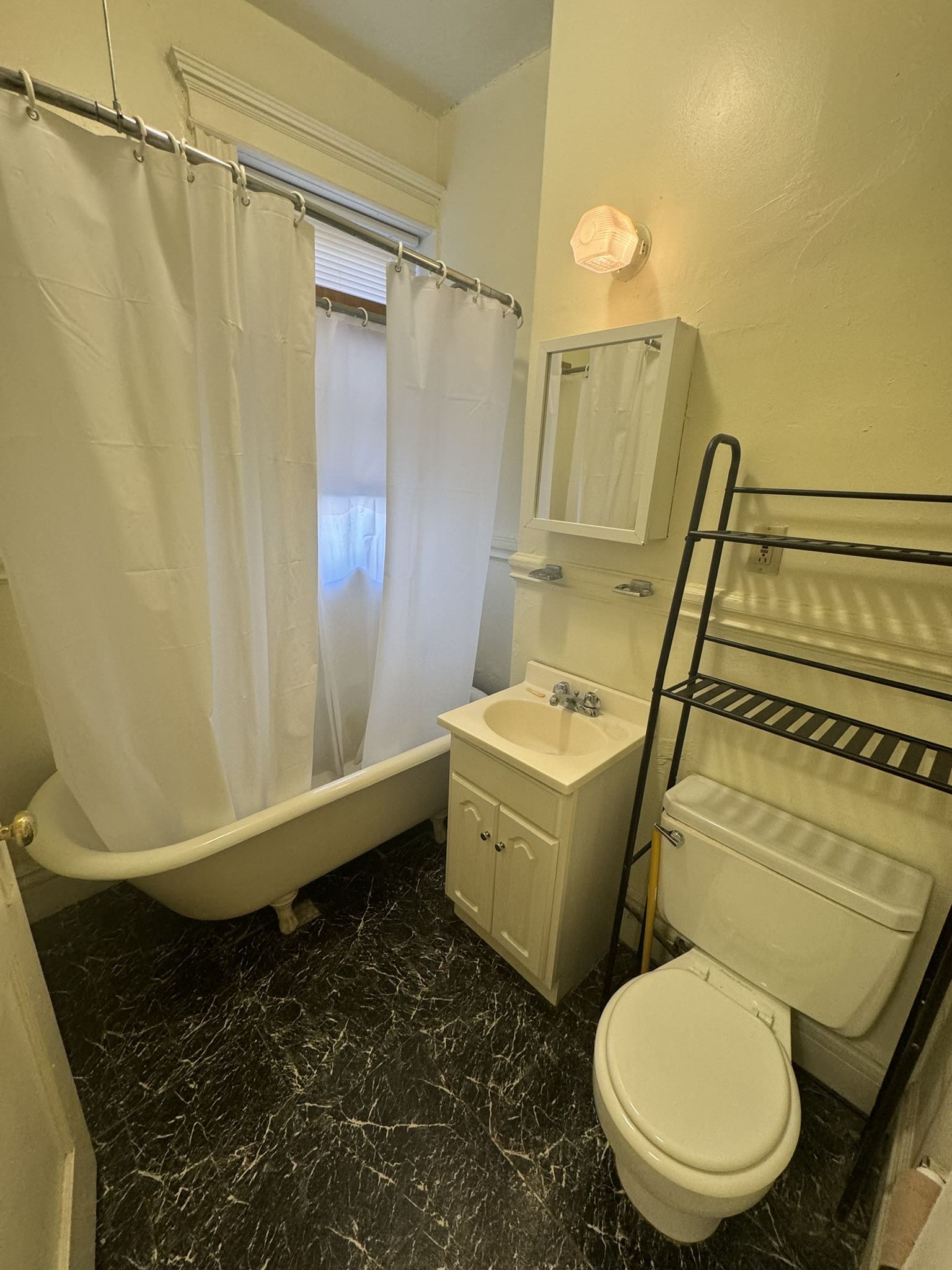 36 Queensberry St, Fenway