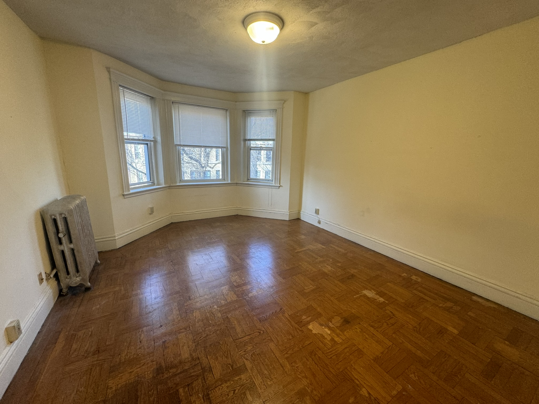 36 Queensberry St, Fenway