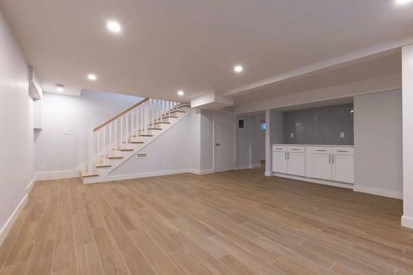 10 Belmont St, Newton Corner