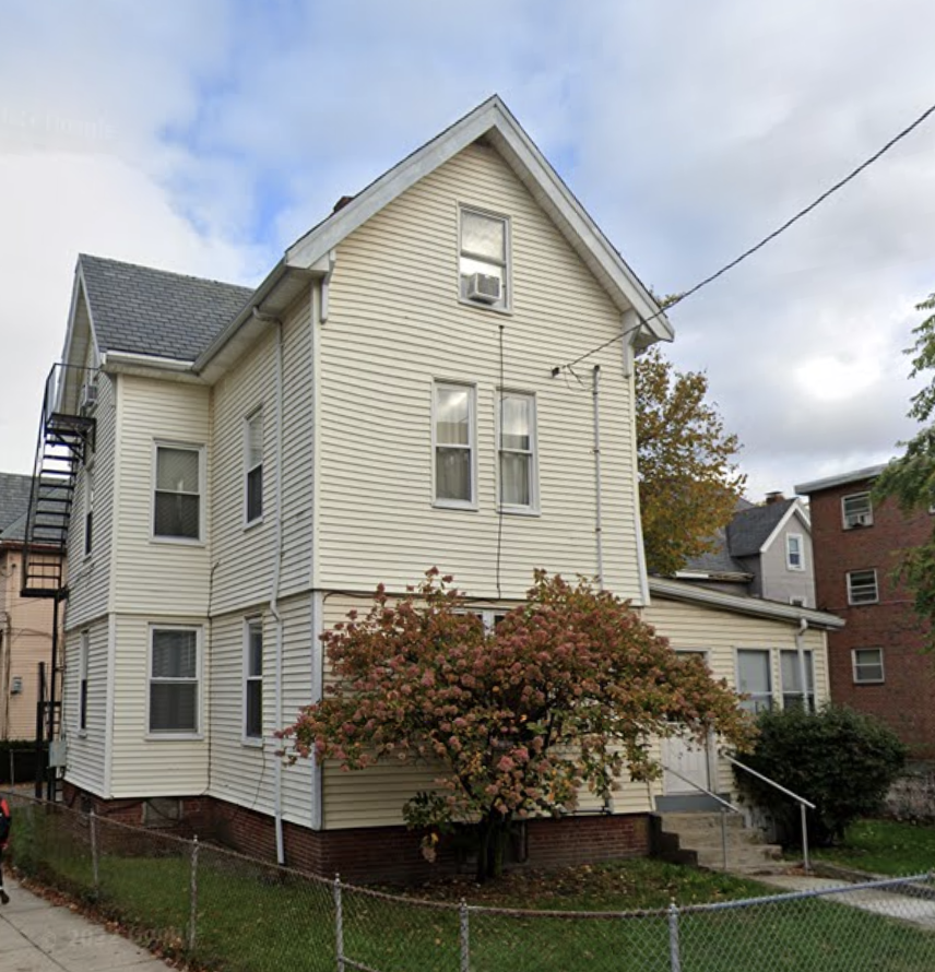 44 Linden St, Allston