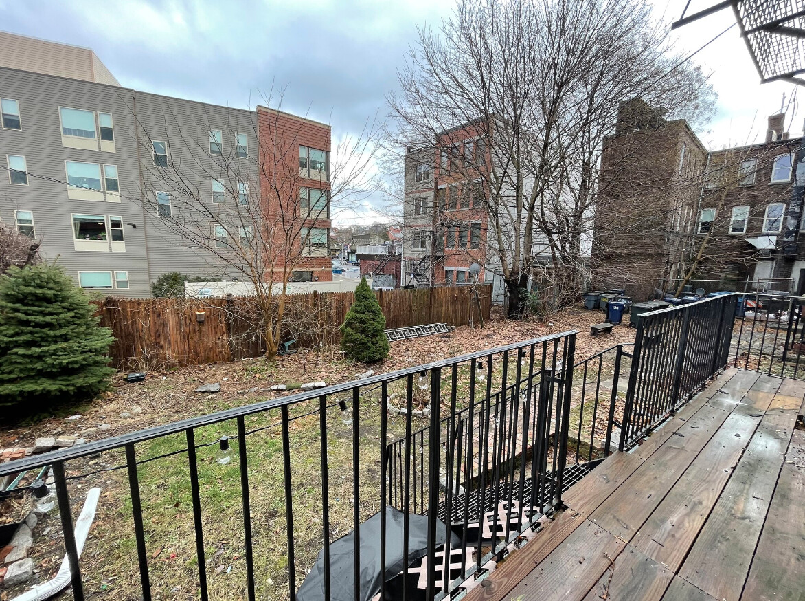 682 Parker St, Mission Hill